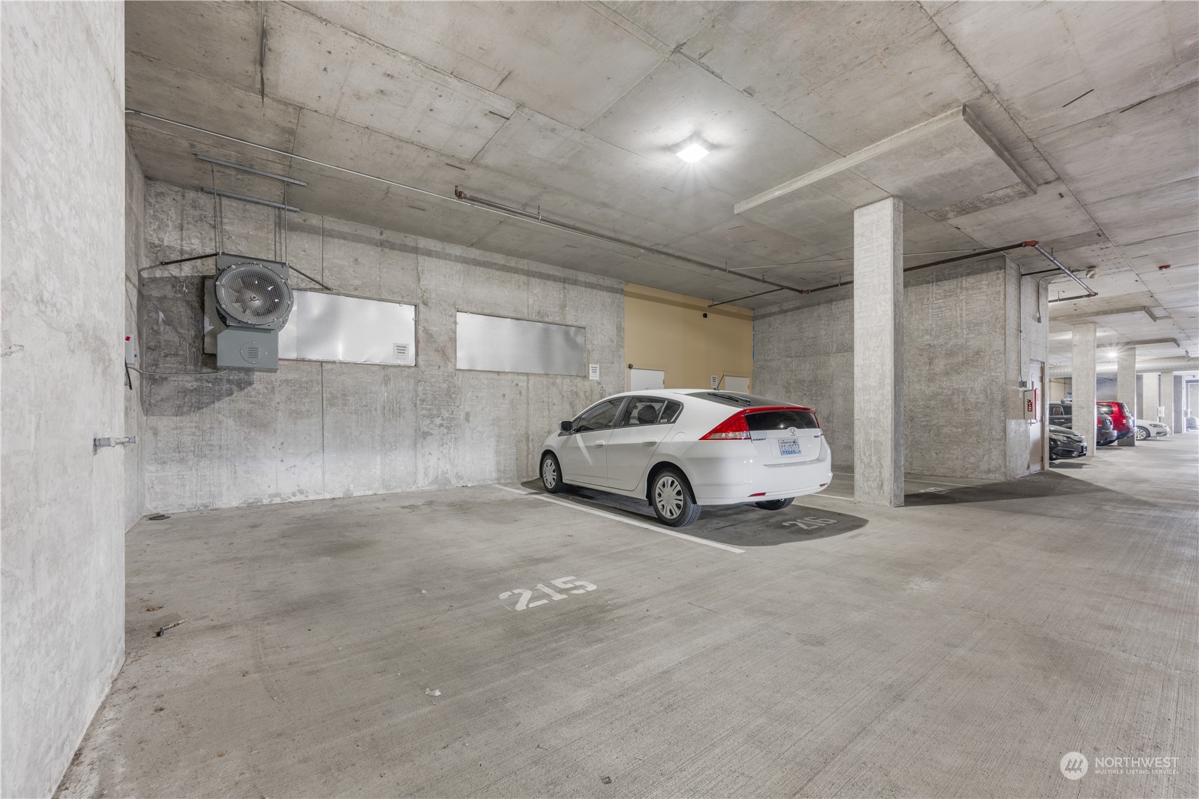 2424 S 41st St Unit: 553-B