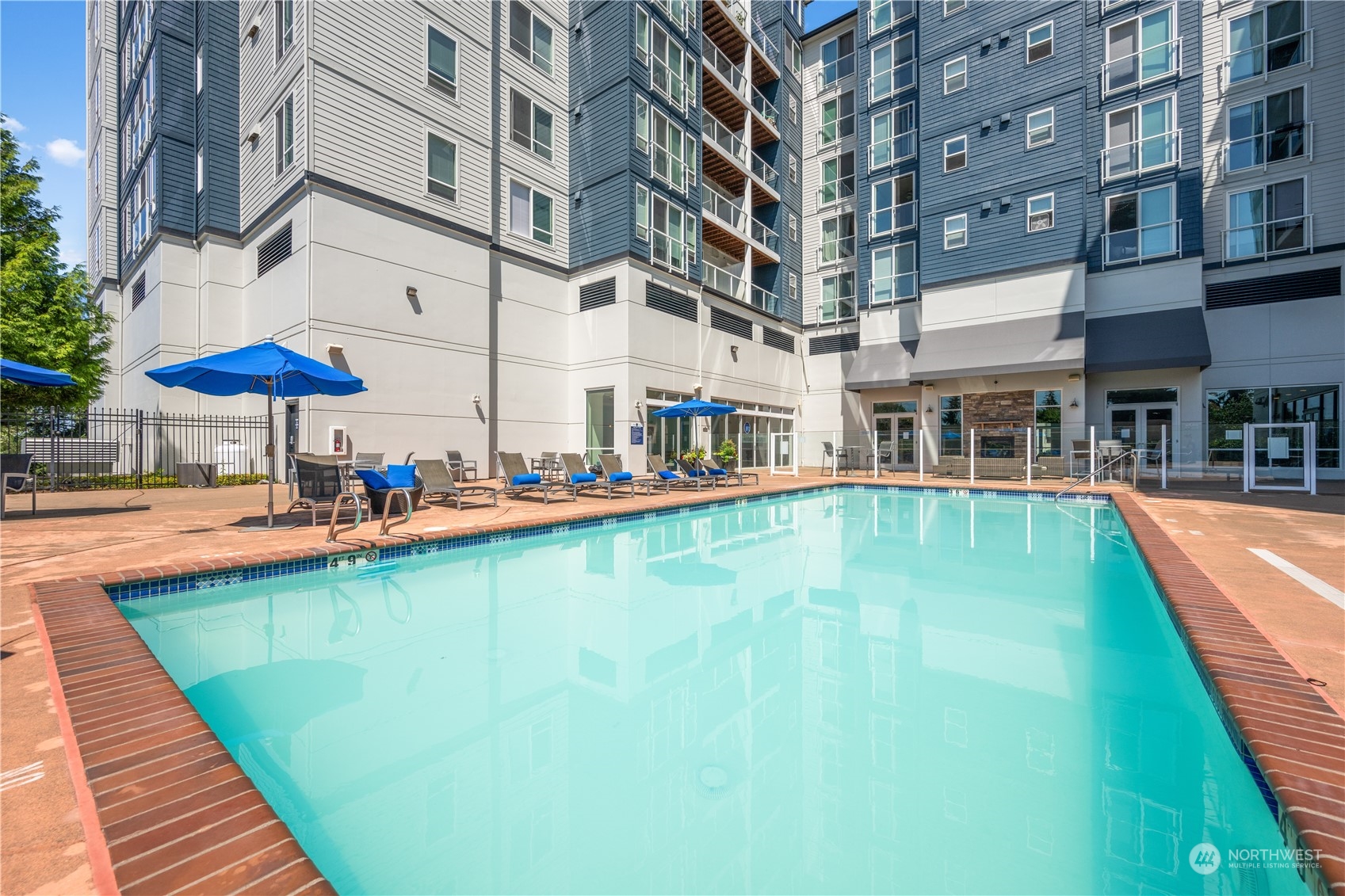 2424 S 41st St Unit: 553-B