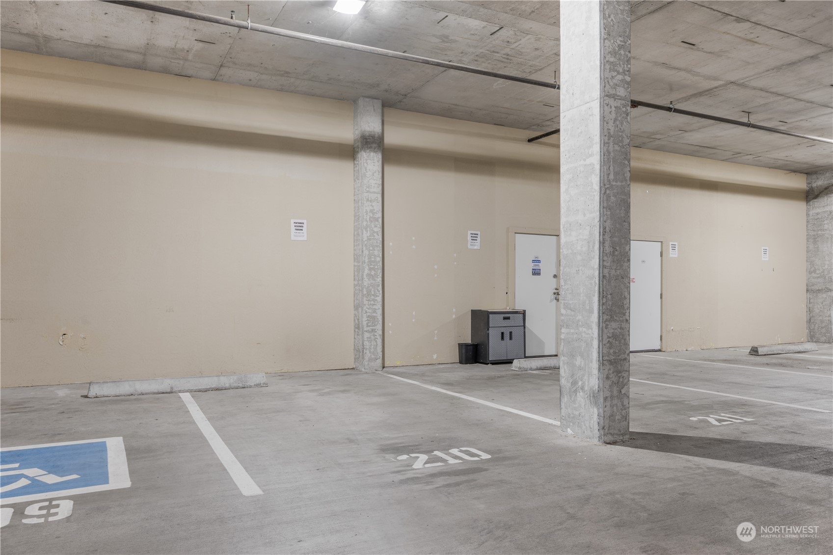 2424 S 41st St Unit: 553-B