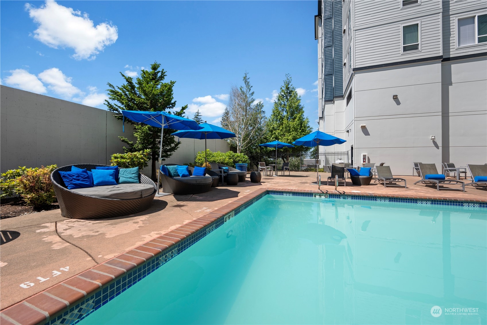 2424 S 41st St Unit: 553-B