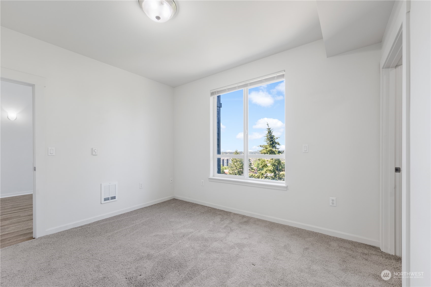 2424 S 41st St Unit: 553-B