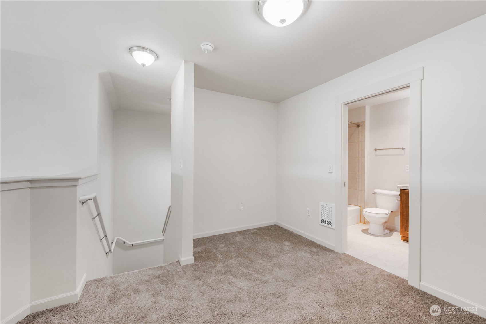 2424 S 41st St Unit: 553-B