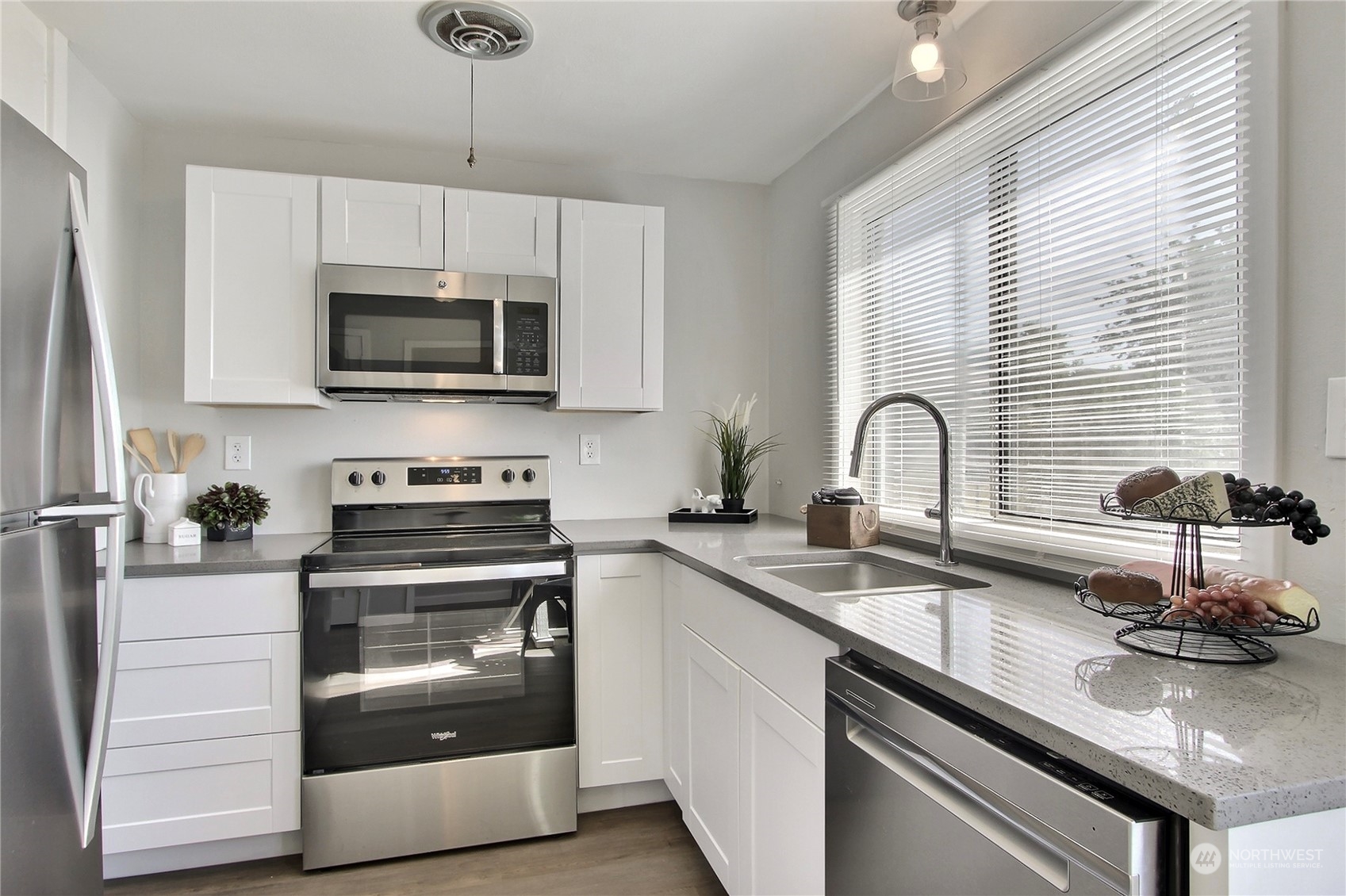 4919 S Cushman Avenue