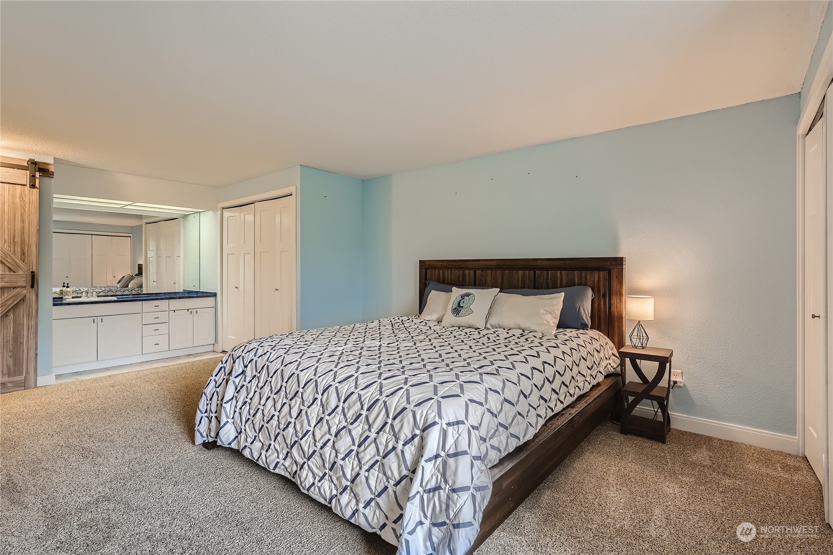 7517 Zircon Drive SW