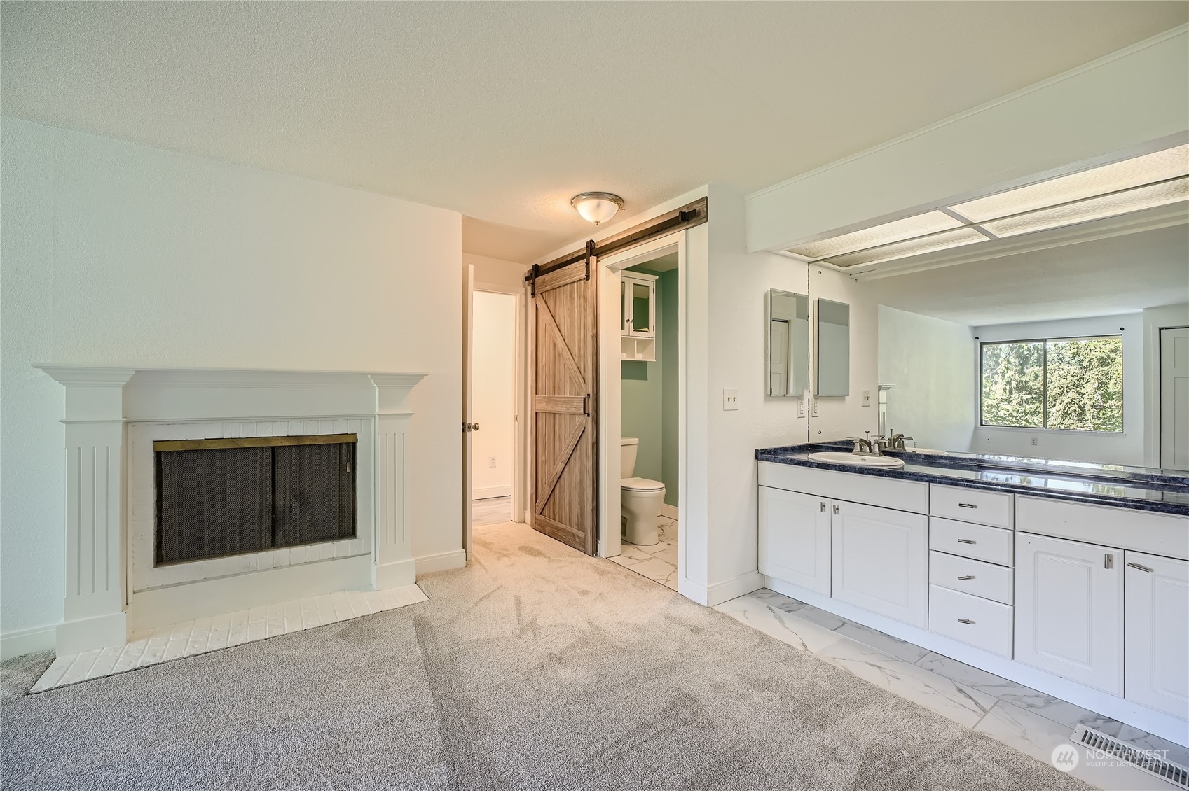 7517 Zircon Drive SW