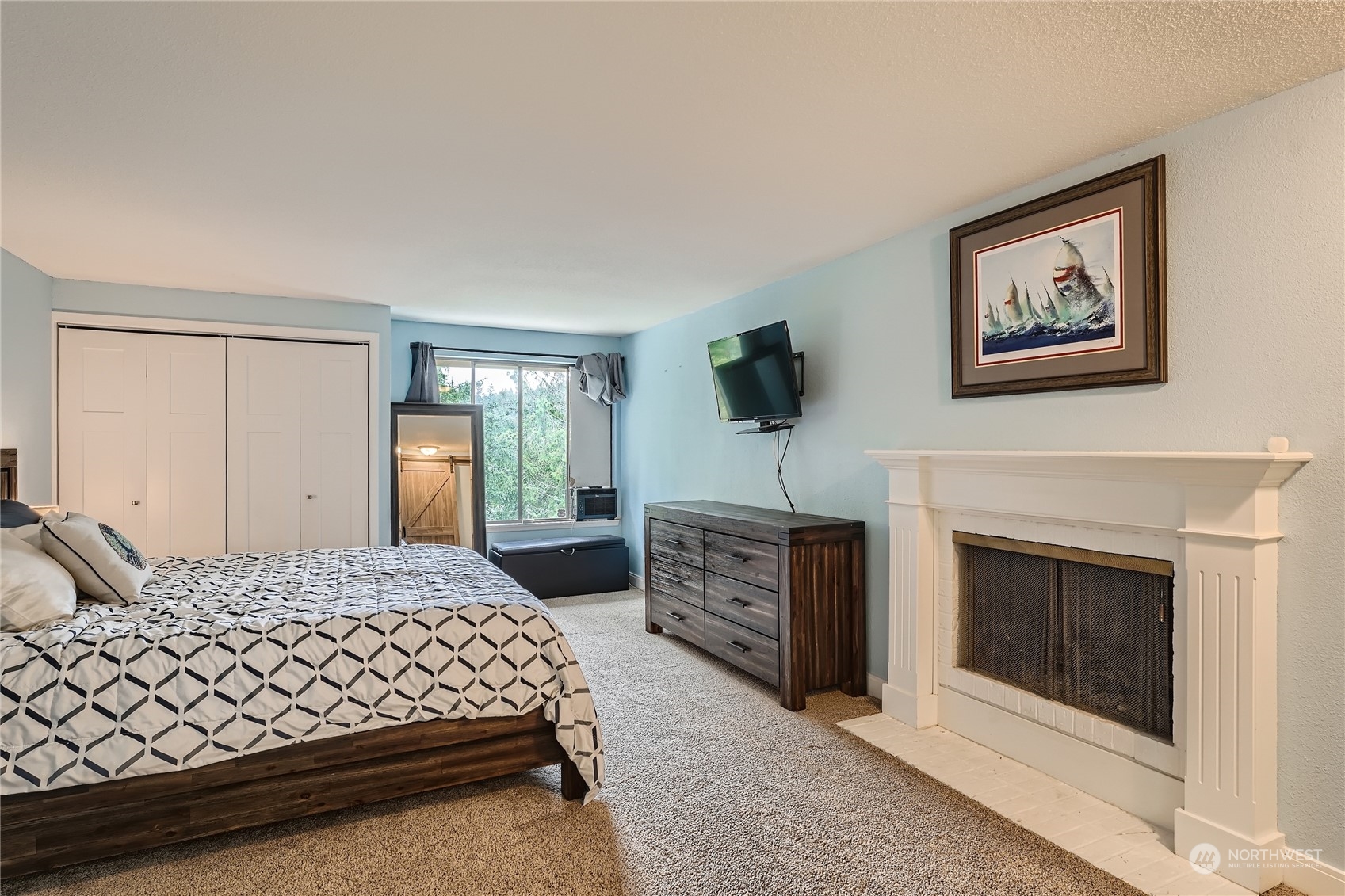 7517 Zircon Drive SW