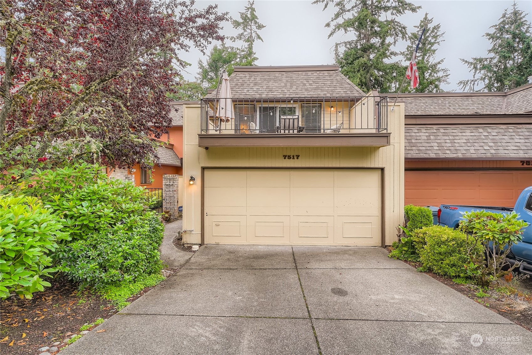 7517 Zircon Drive SW