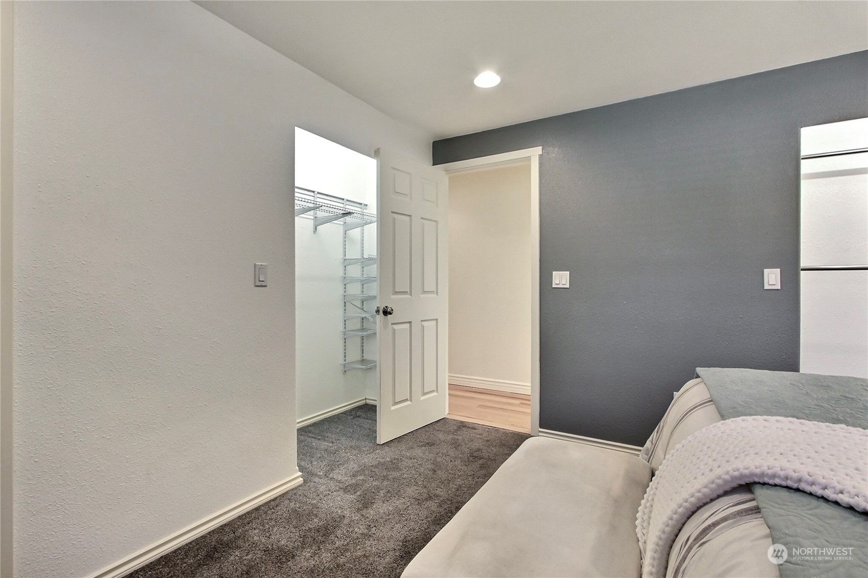 1247 Farallone Avenue