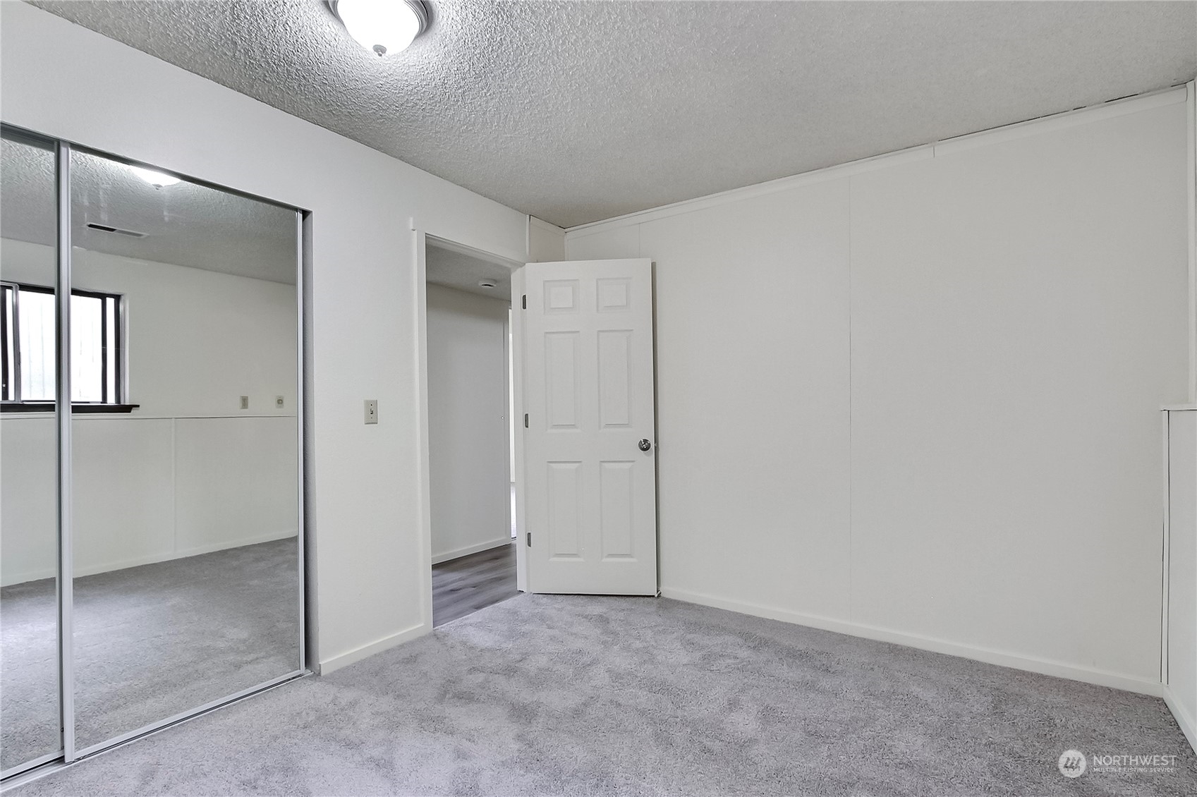 1247 Farallone Avenue