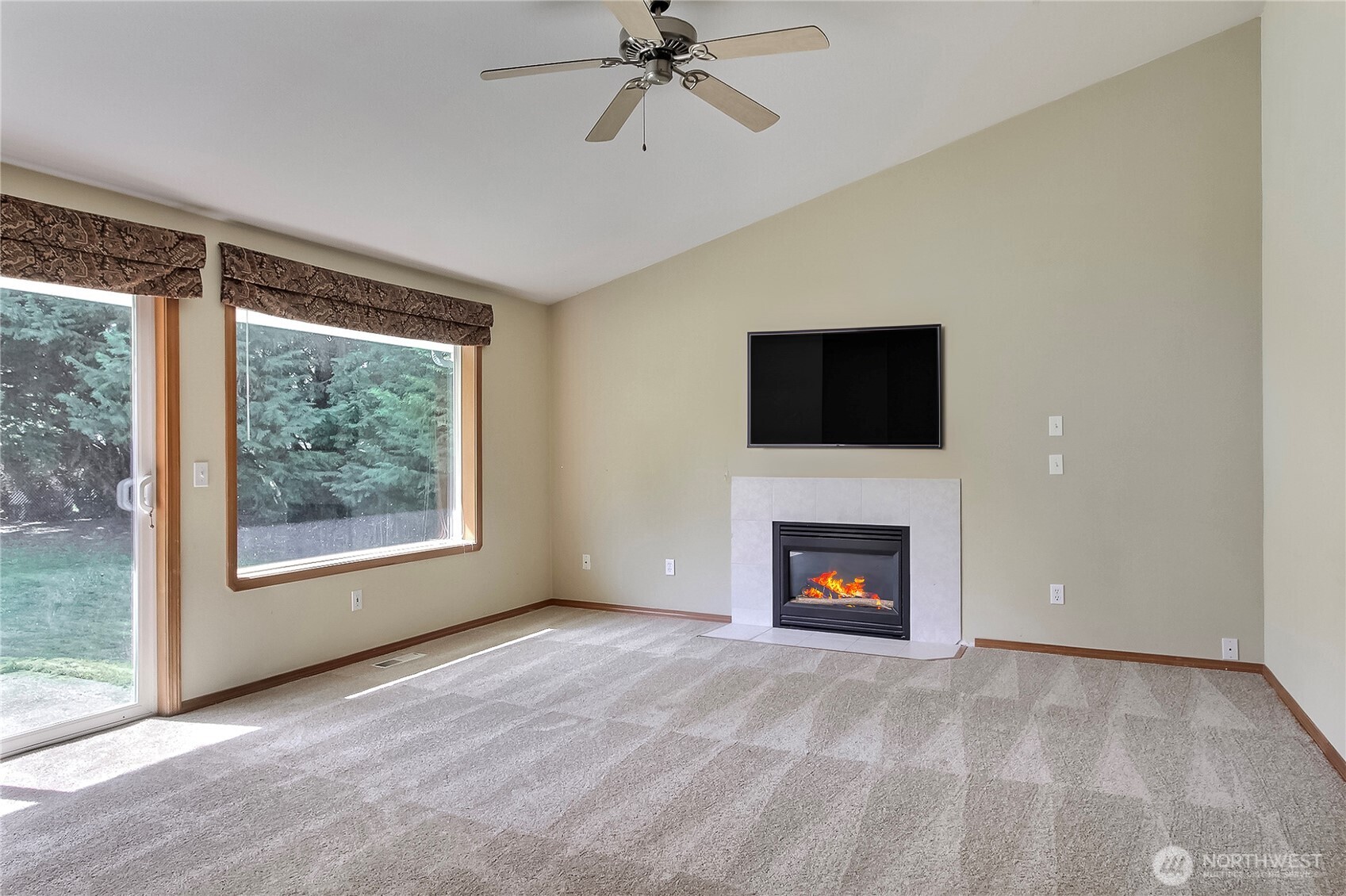 5220 76th Street Ct E