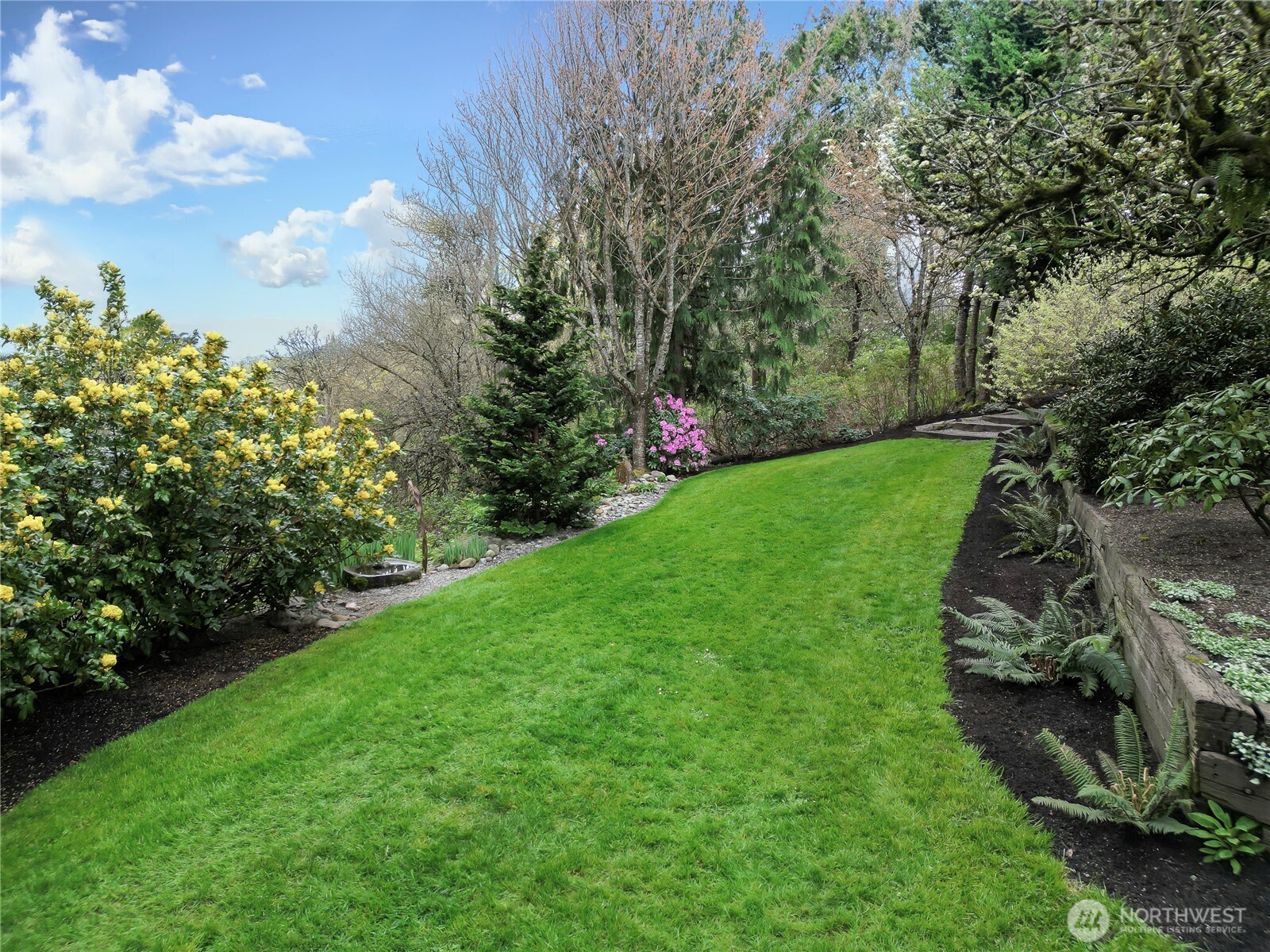 3305 35th Street Ct E