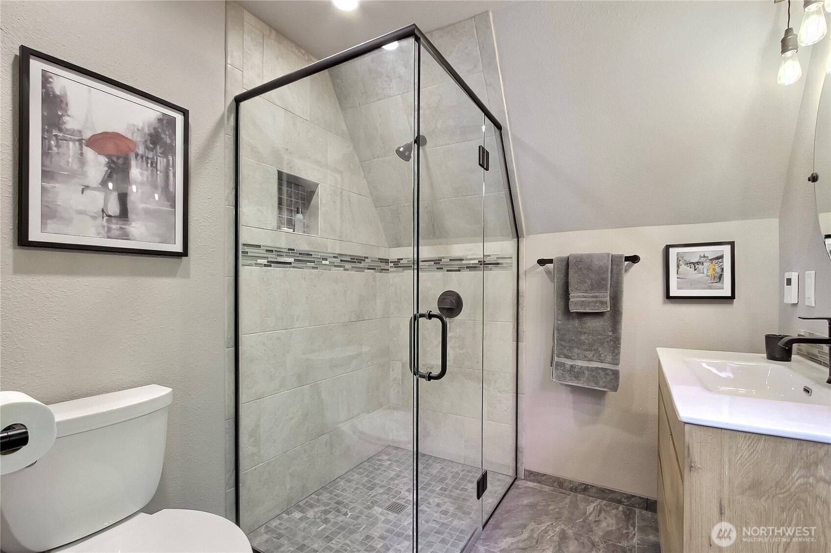 3305 35th Street Ct E