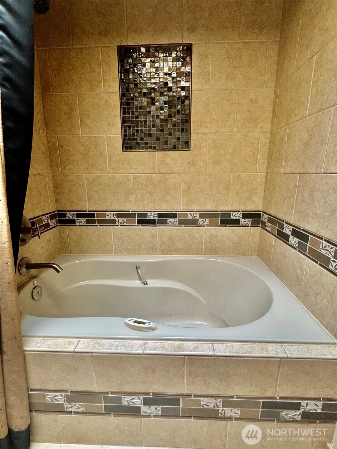 3305 35th Street Ct E