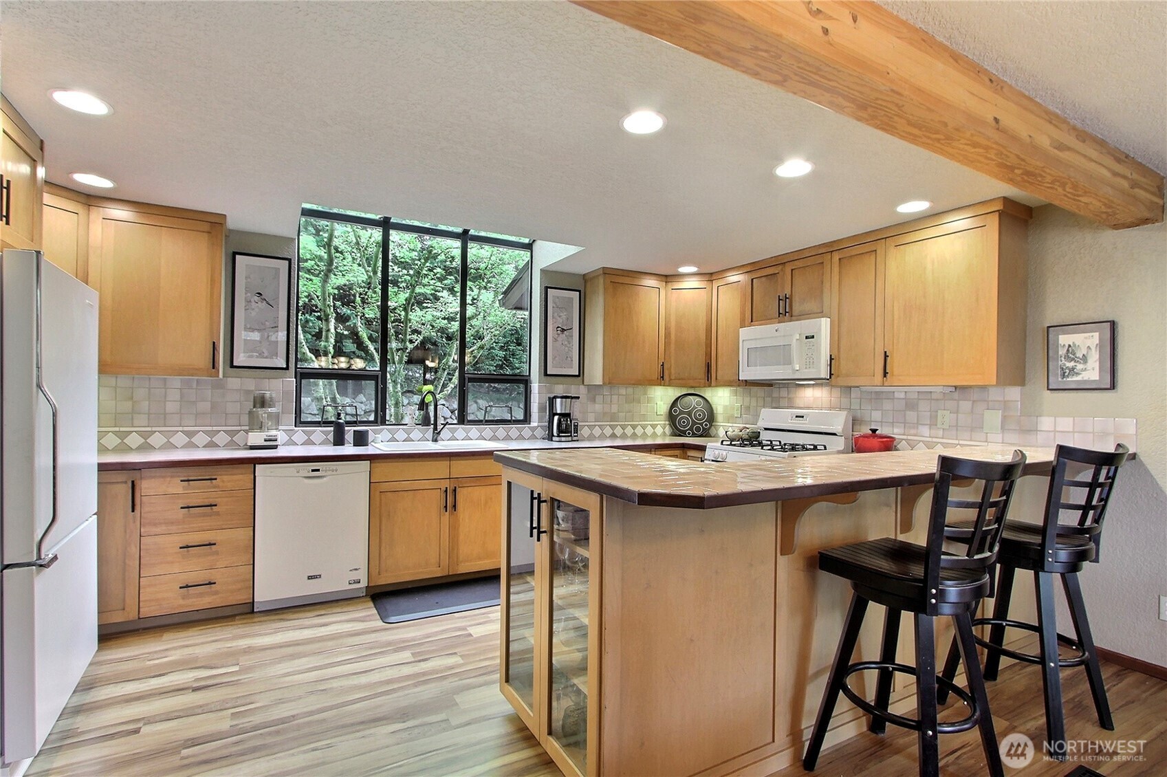 3305 35th Street Ct E