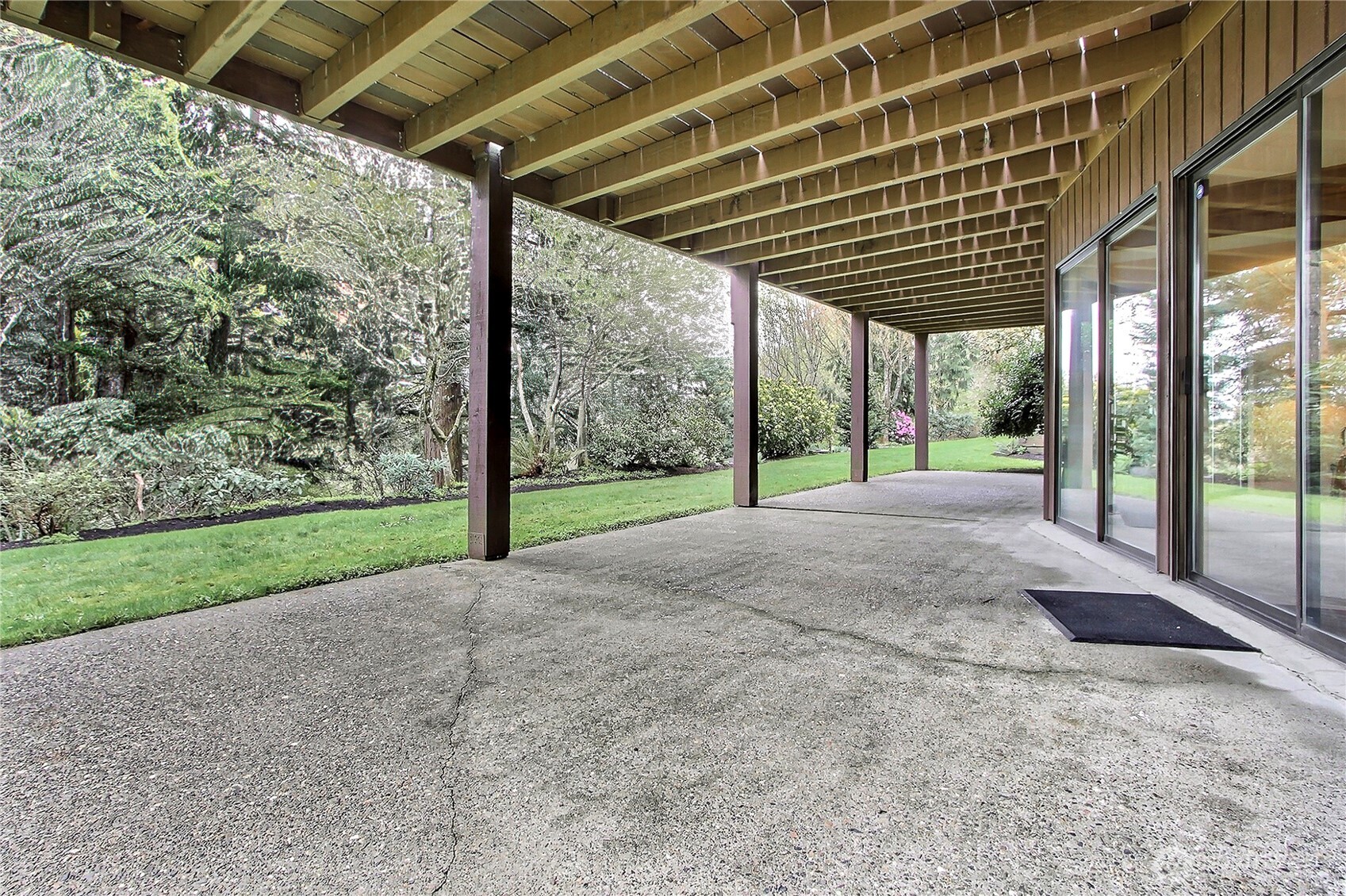 3305 35th Street Ct E