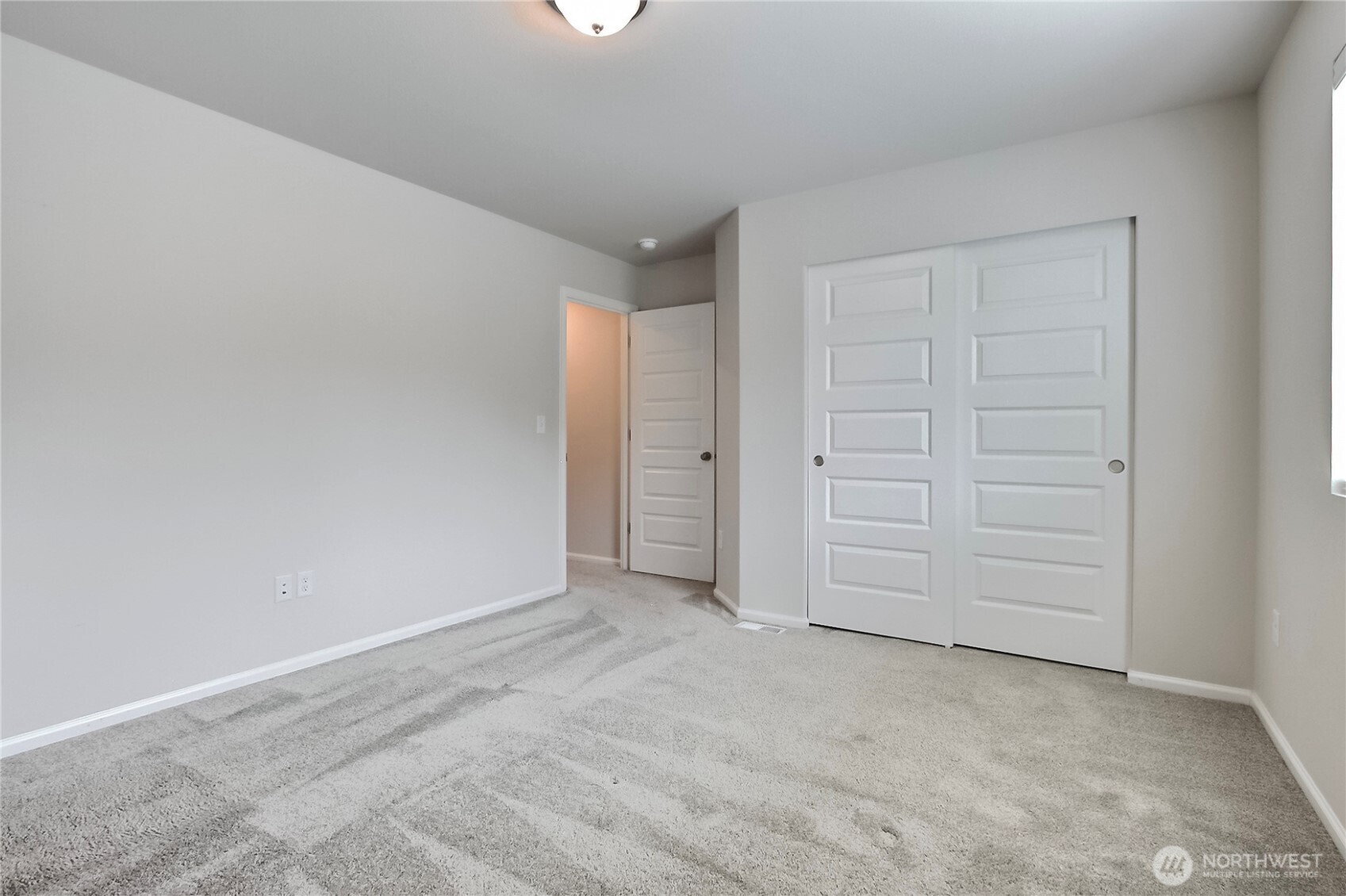 19814 135th Avenue E