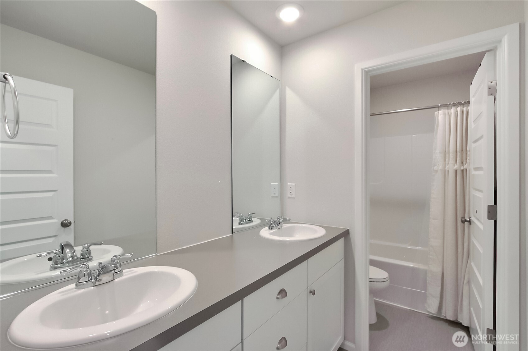 19814 135th Avenue E