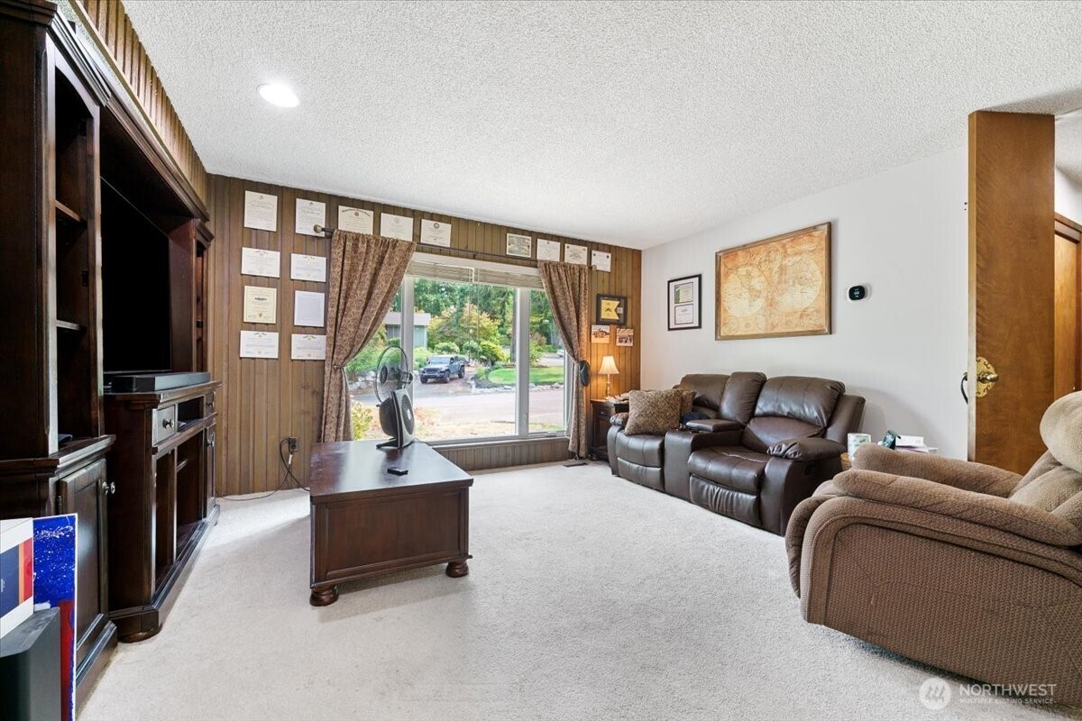 12316 Rebecca Drive SW