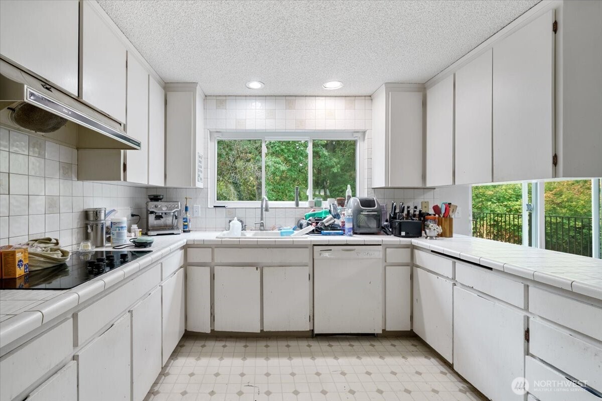 12316 Rebecca Drive SW