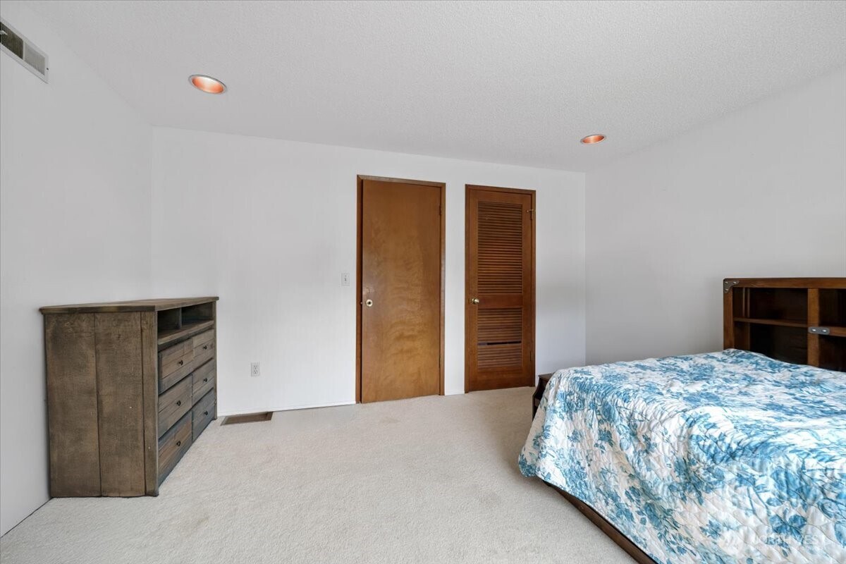 12316 Rebecca Drive SW