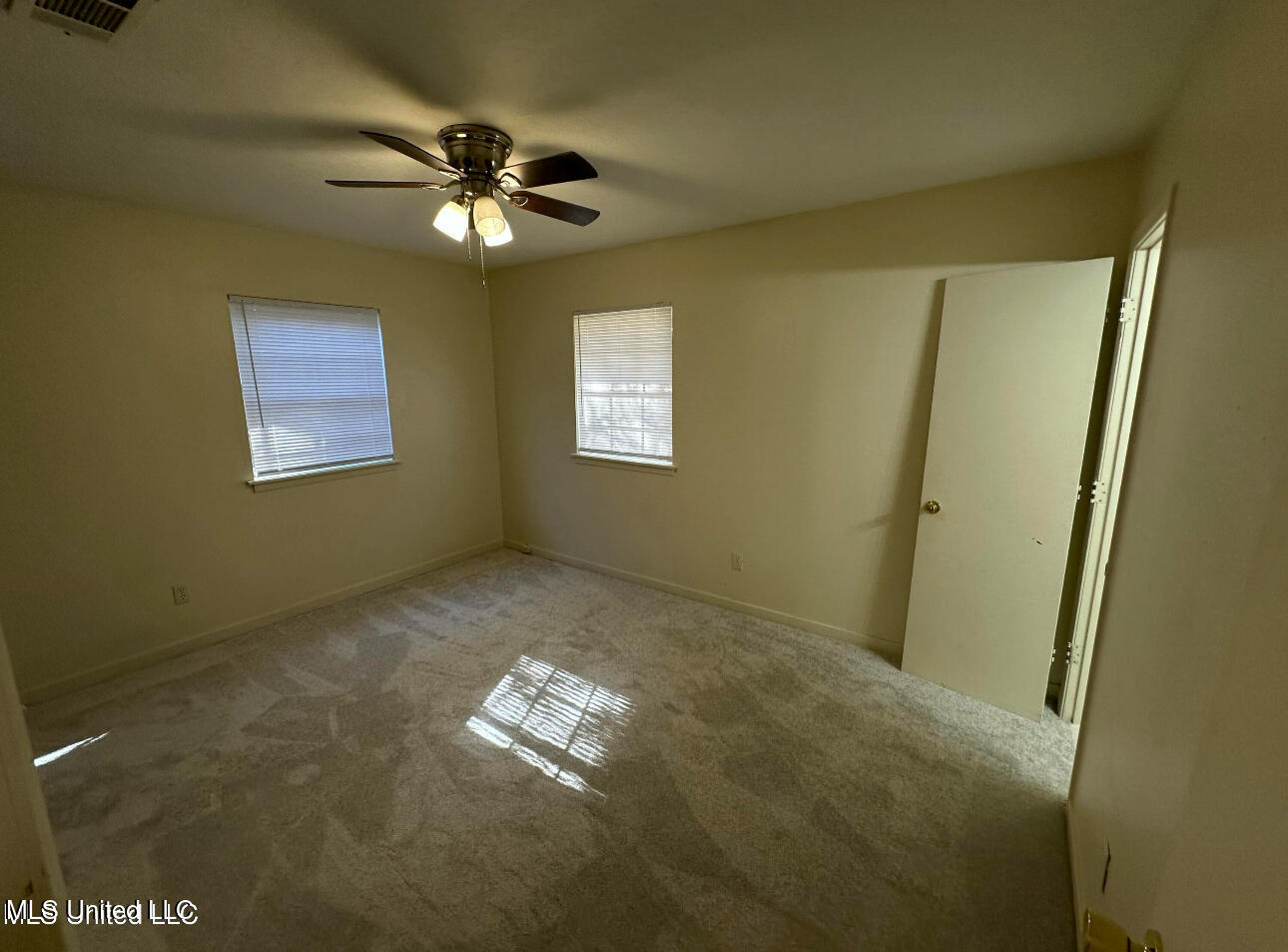 2835 Glenderry Street