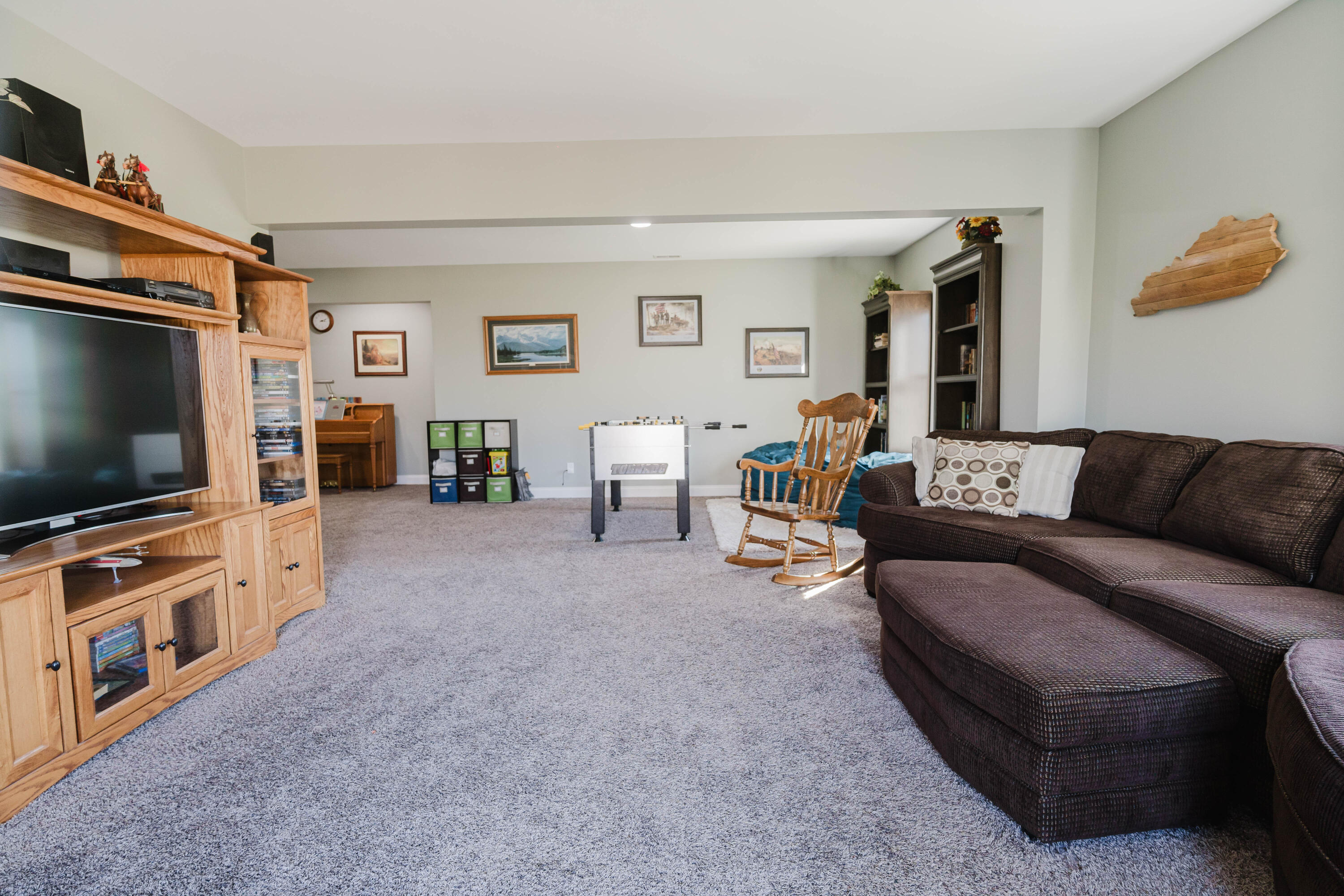 912 Falling Waters Lane