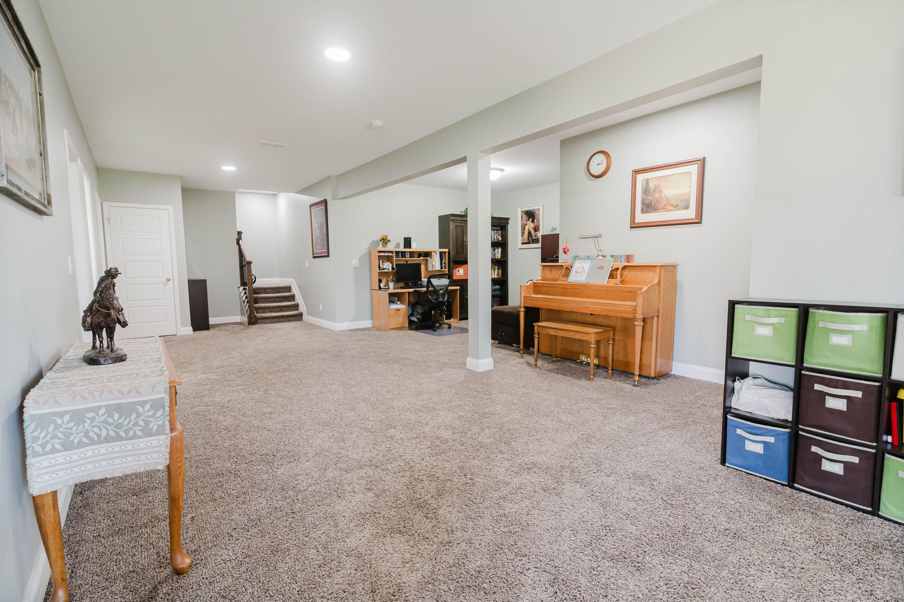 912 Falling Waters Lane