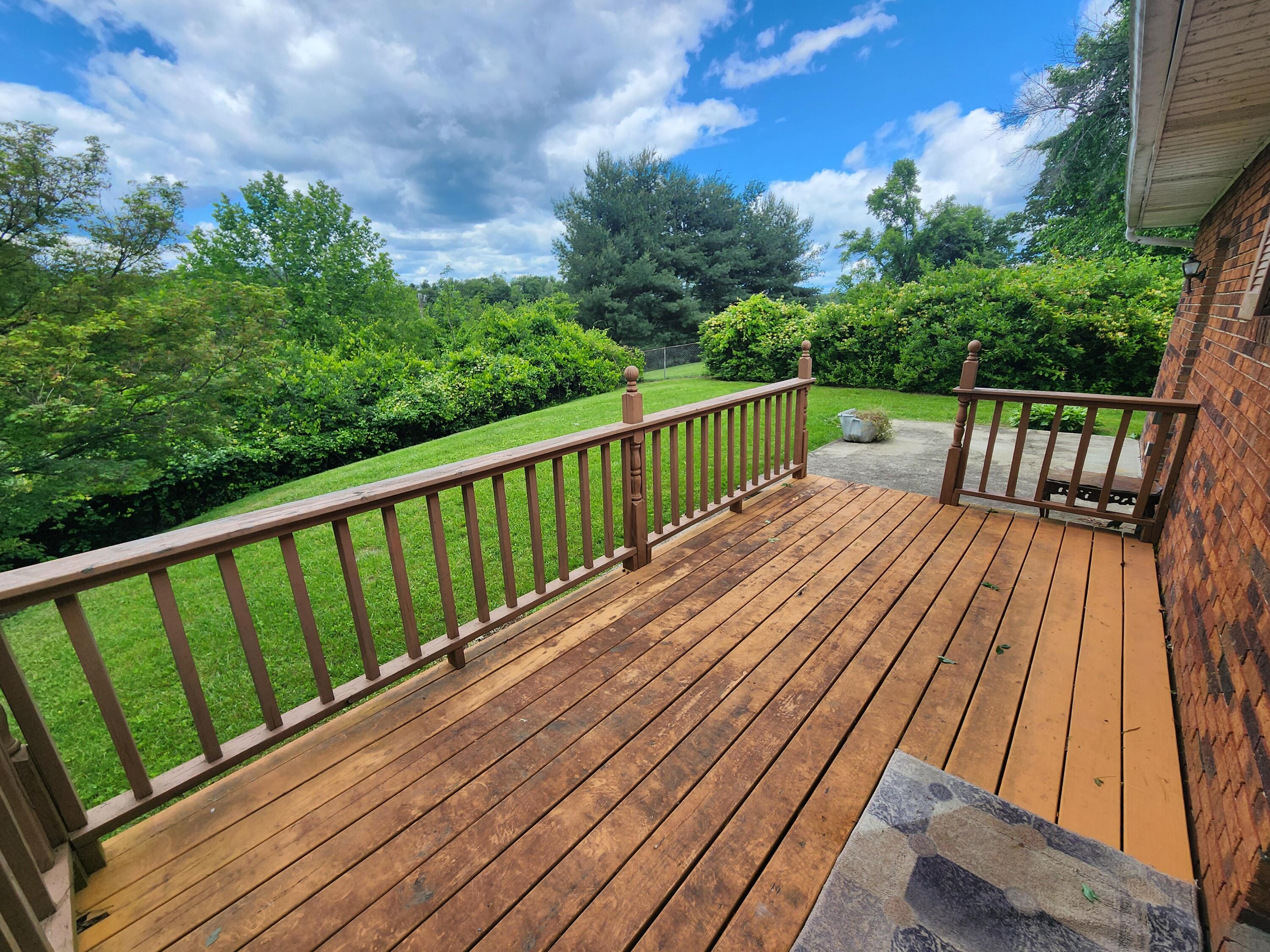 619 W Greenhill Road