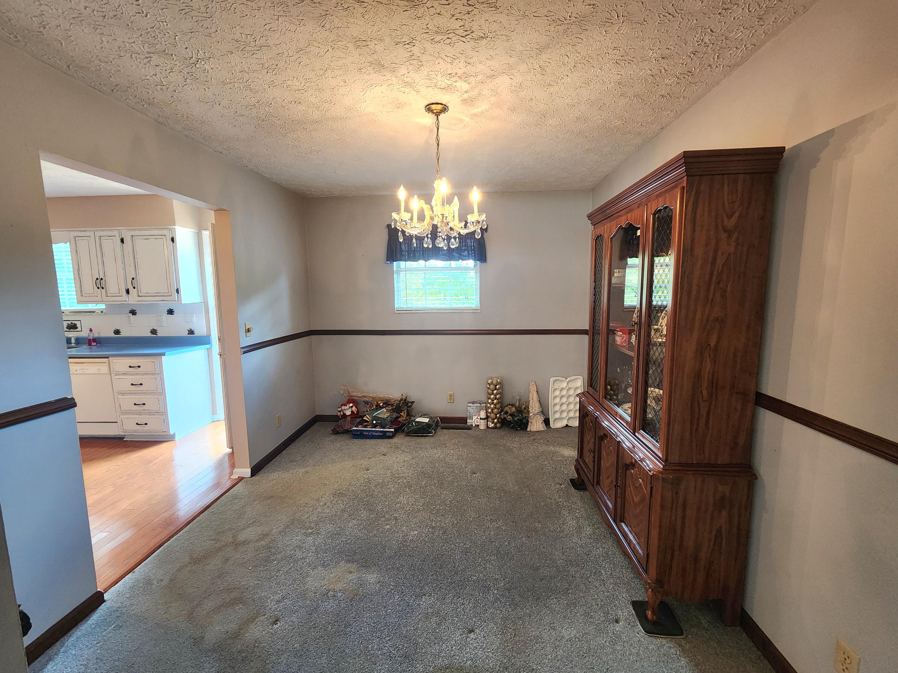 619 W Greenhill Road