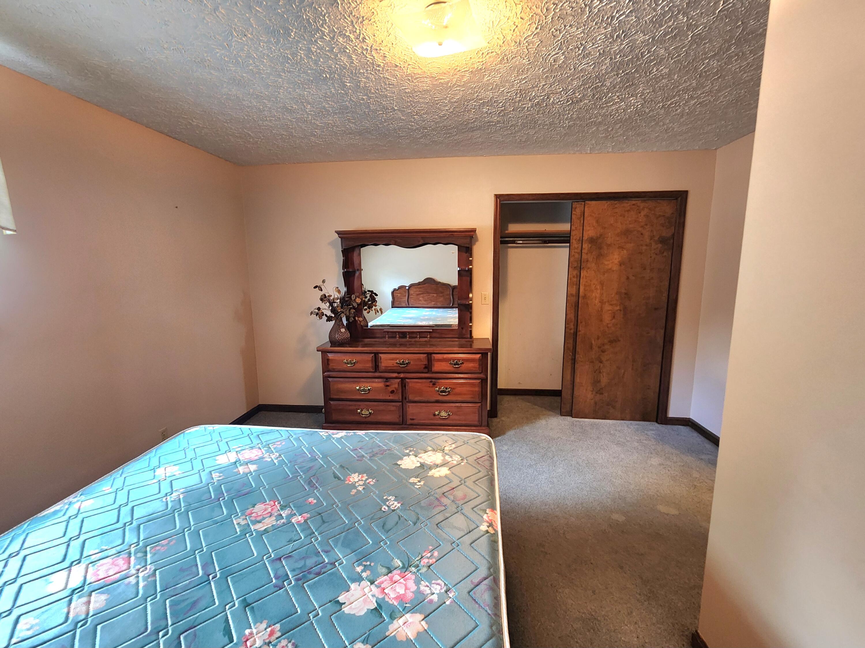619 W Greenhill Road