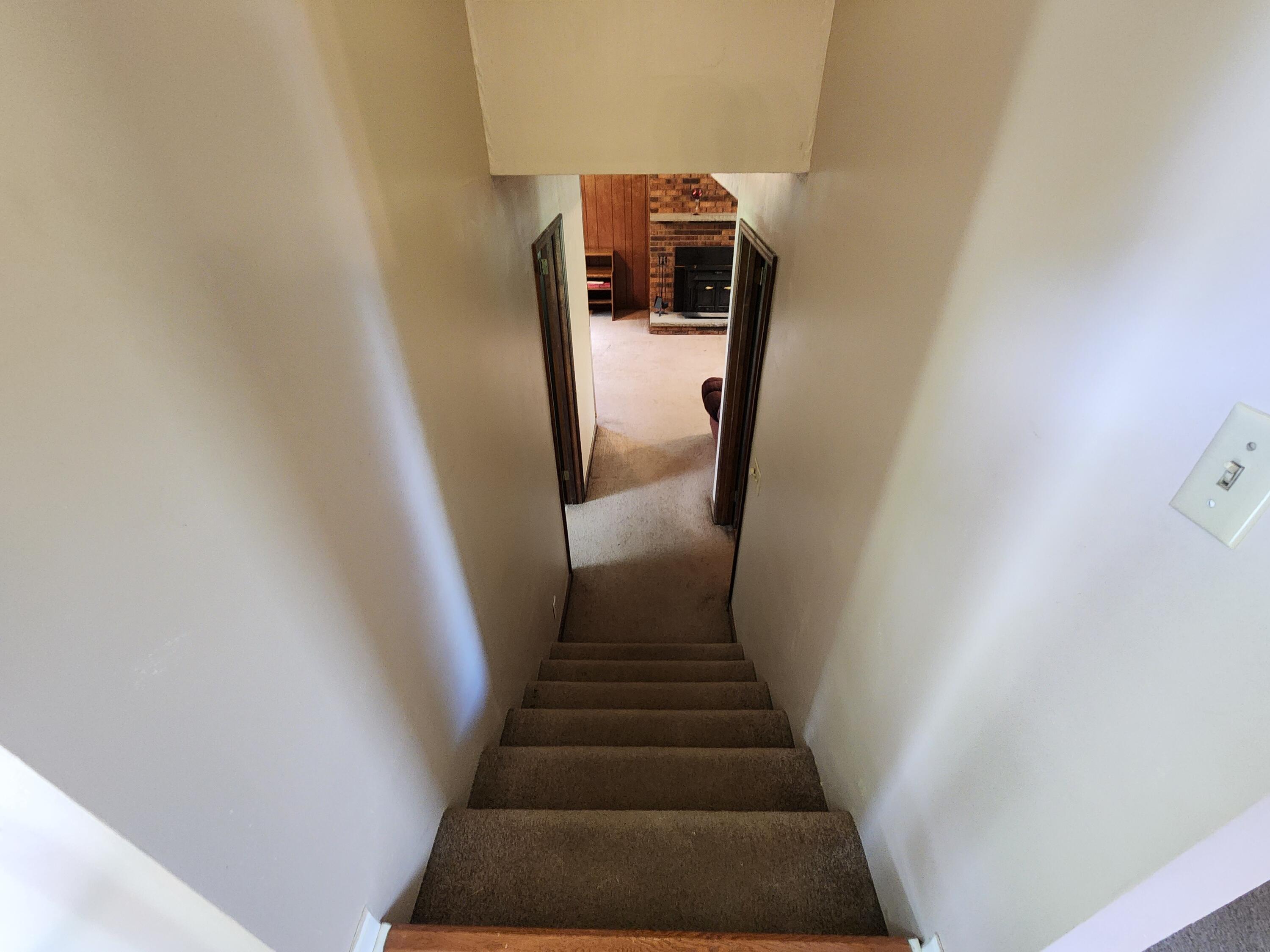 619 W Greenhill Road