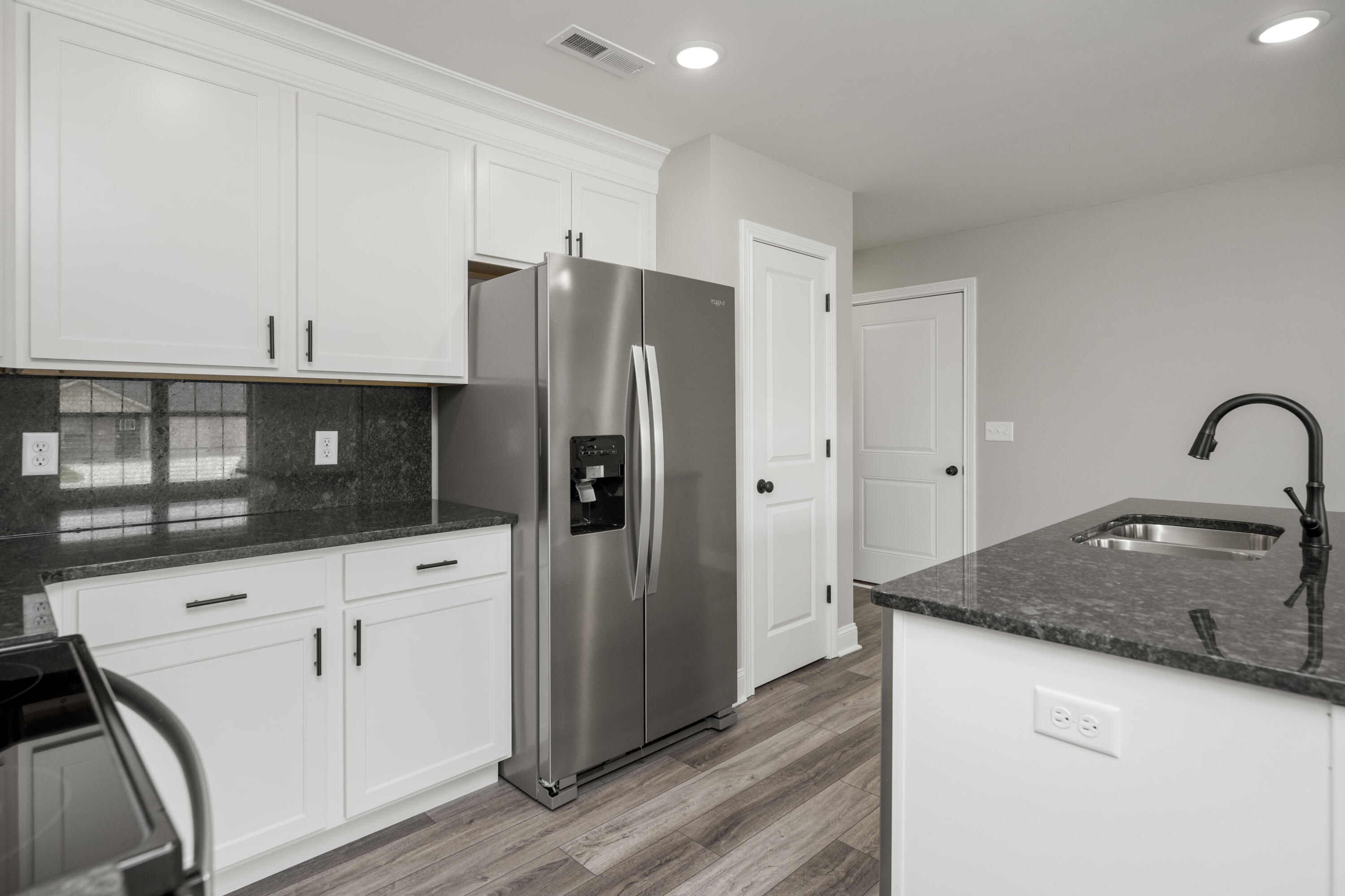 4129/4131 Stagecoach Drive
