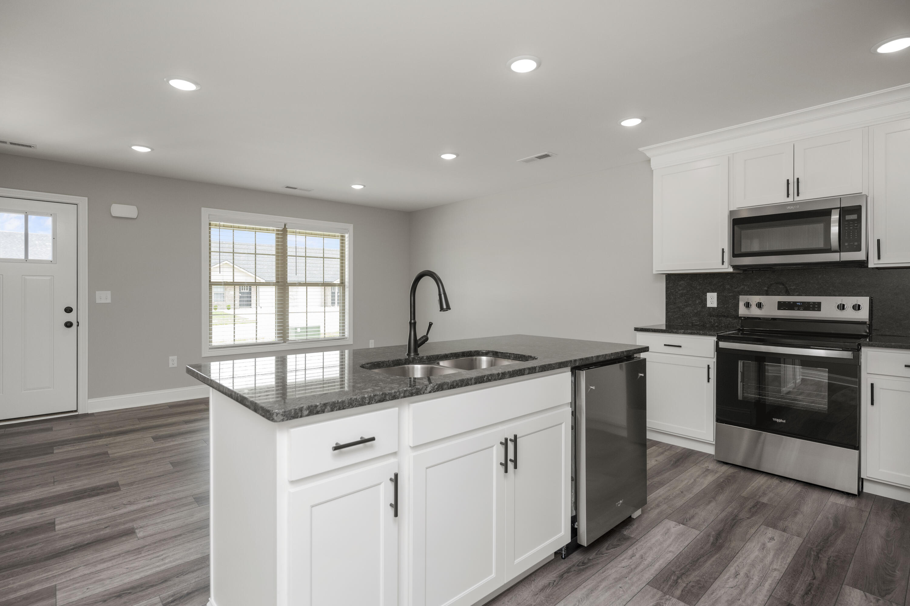 4129/4131 Stagecoach Drive