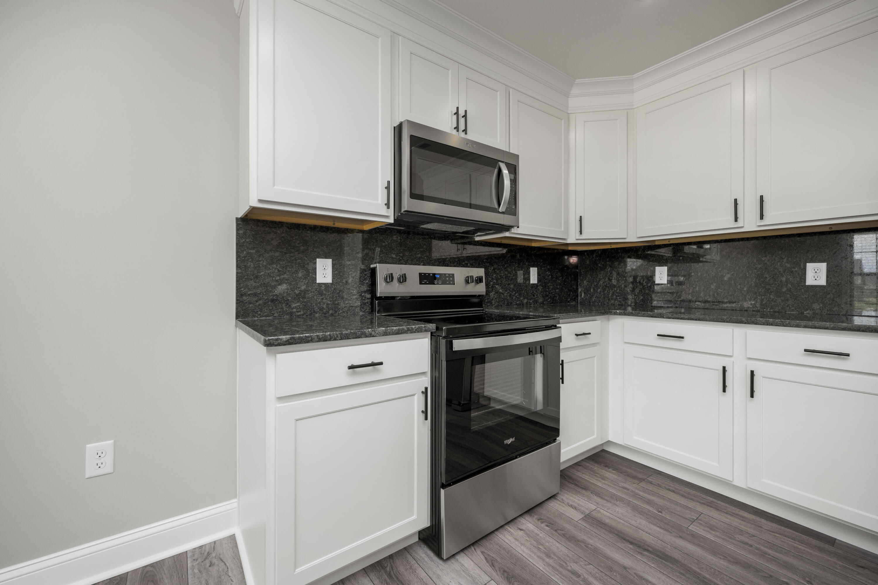 4129/4131 Stagecoach Drive