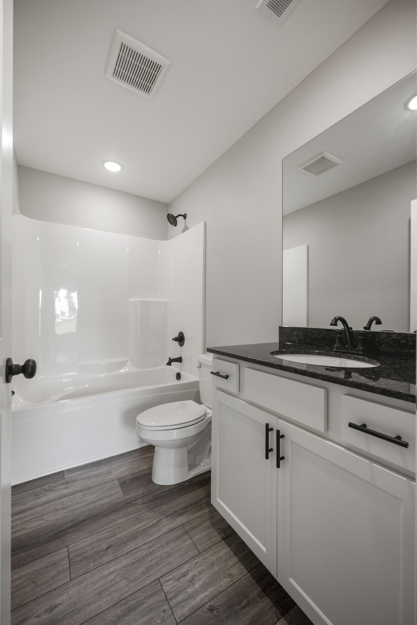 4129/4131 Stagecoach Drive
