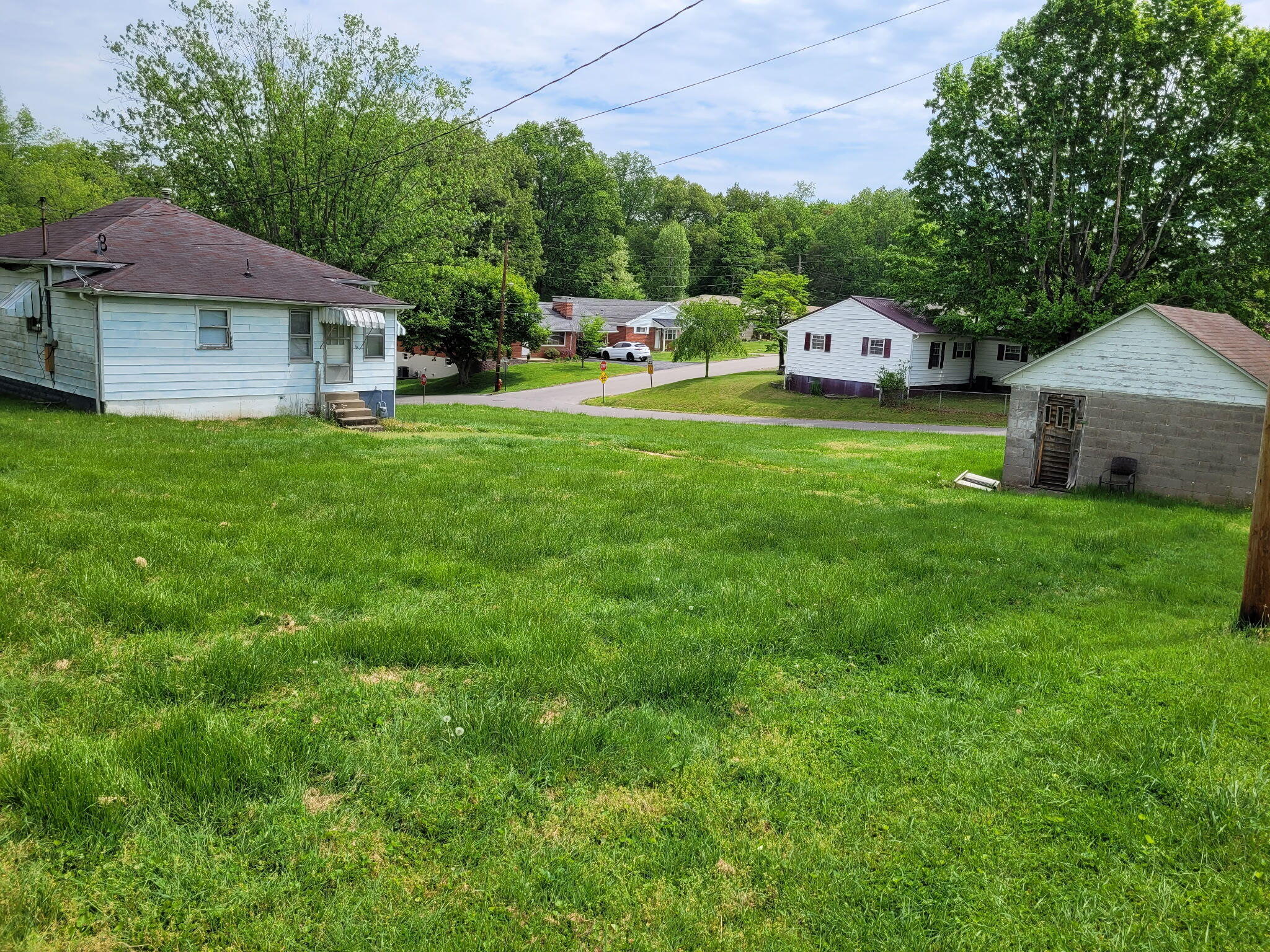 3232 Pinehaven Drive
