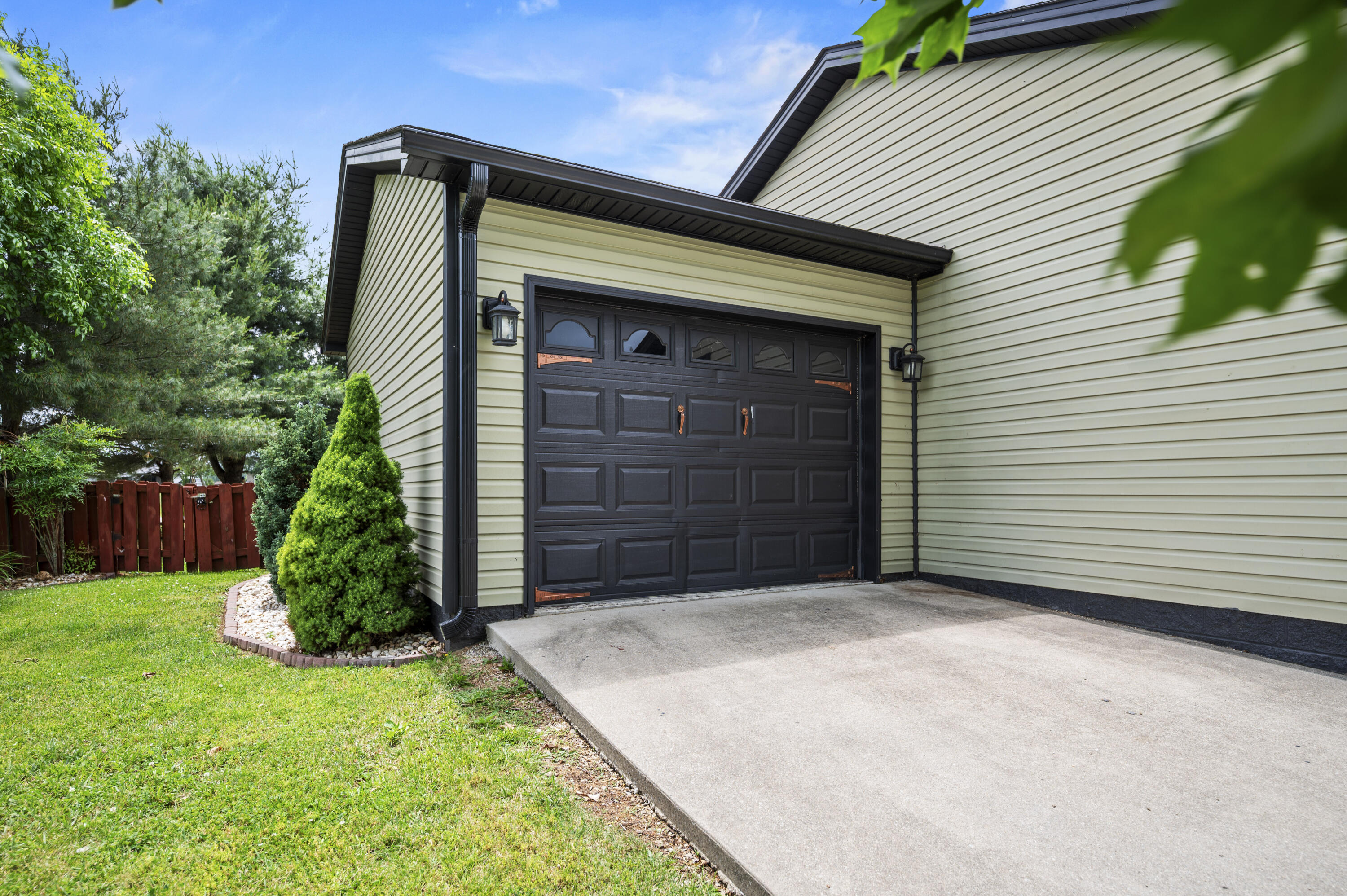 401 Pepper Drive