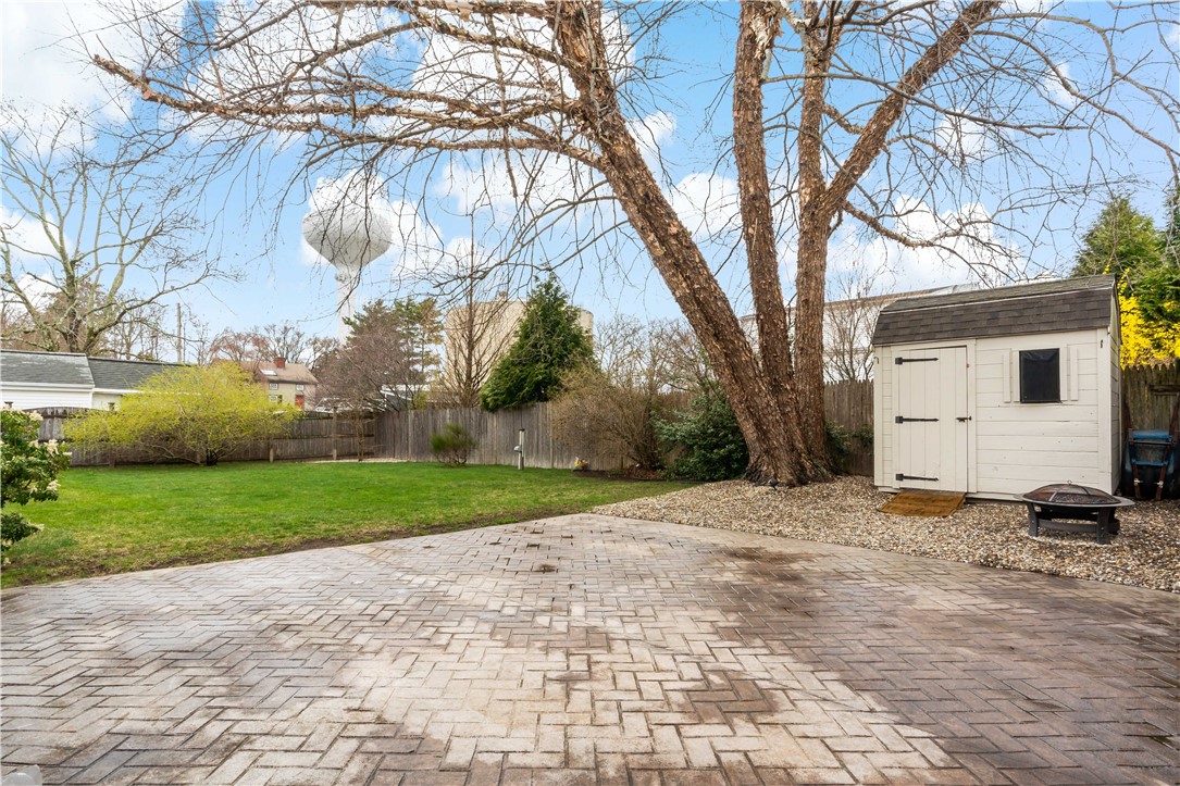 92 Allerton Avenue