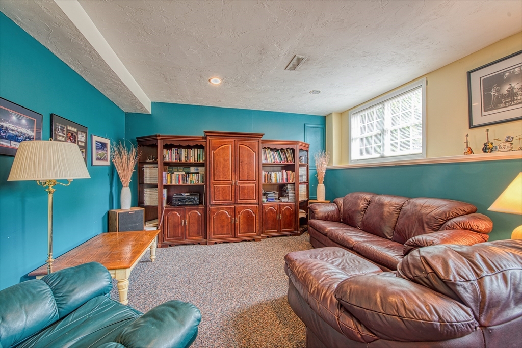 3 Field St