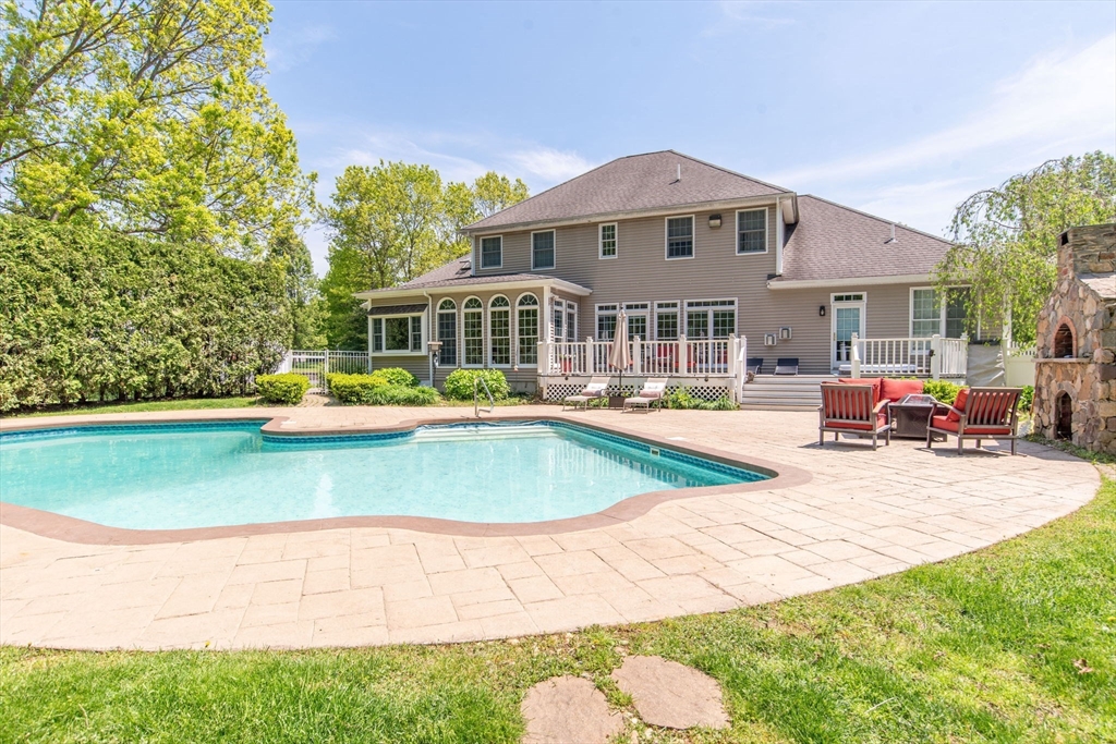 54 Mary Lou Ct.