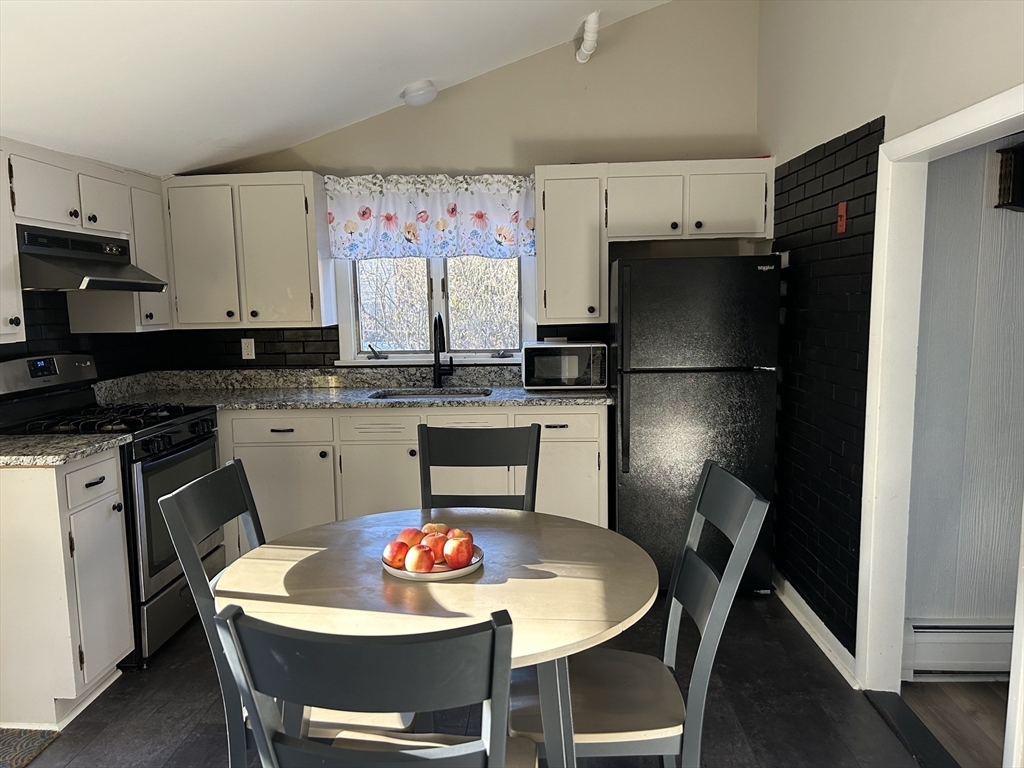 26 Churchill Rd