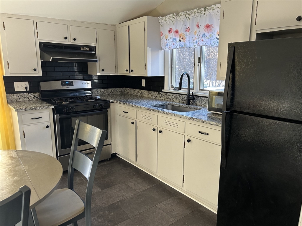 26 Churchill Rd