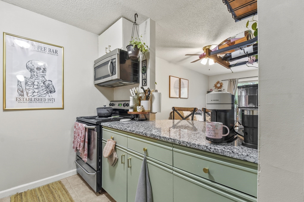 450 Somerset Avenue # 9 Unit: 6-9