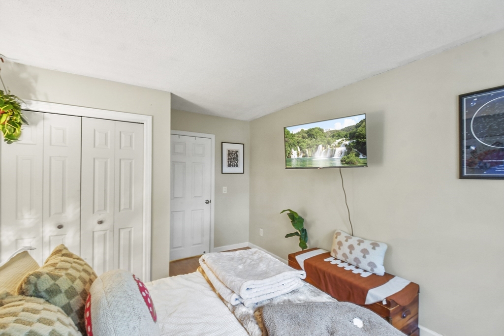 450 Somerset Avenue # 9 Unit: 6-9