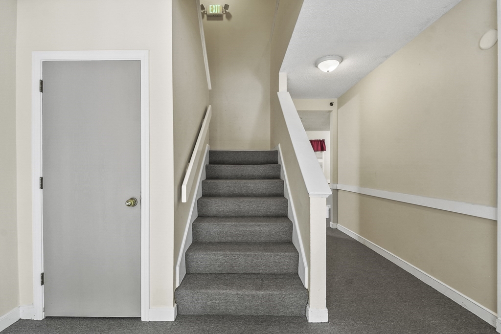 450 Somerset Avenue # 9 Unit: 6-9