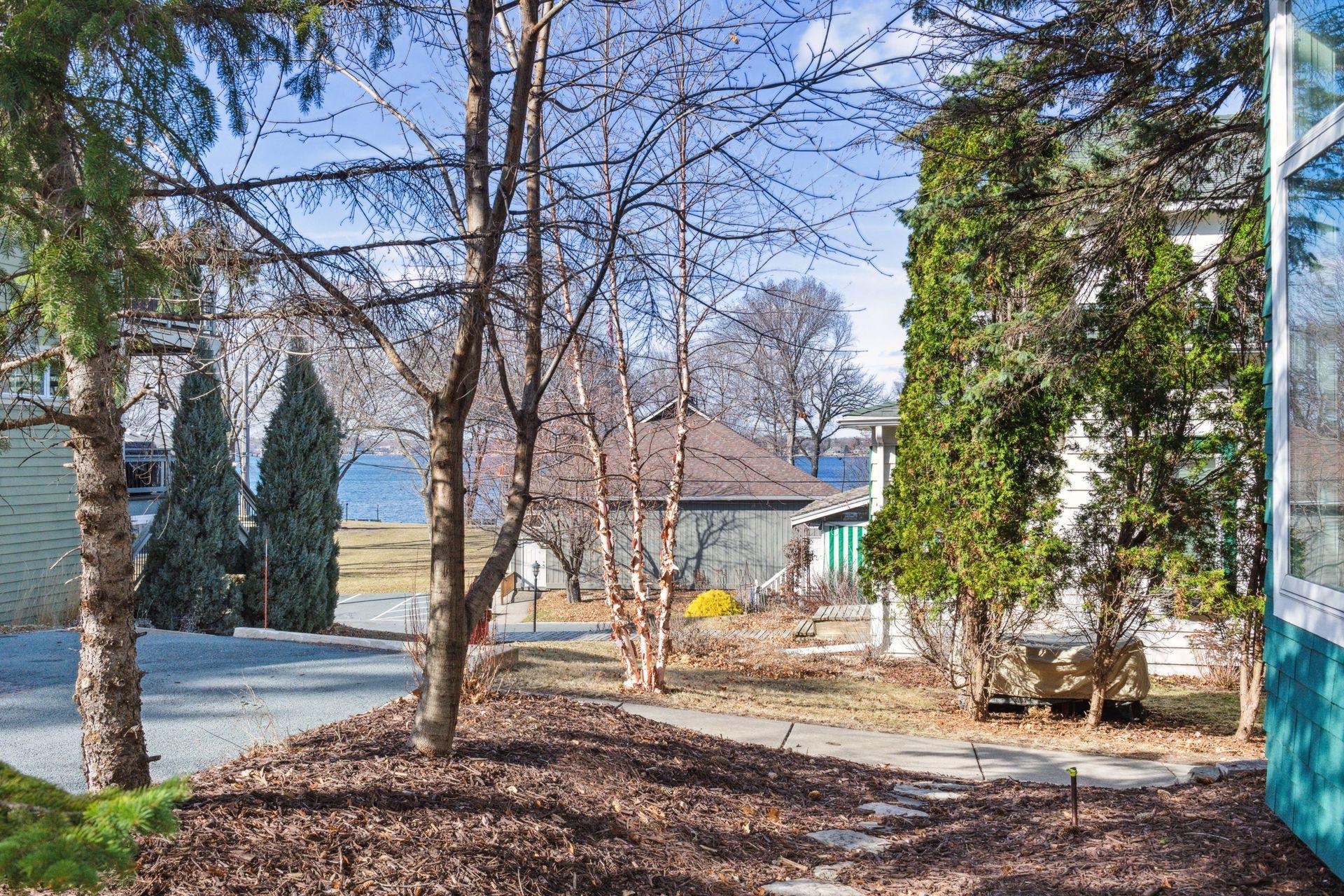 2835 Inner Road