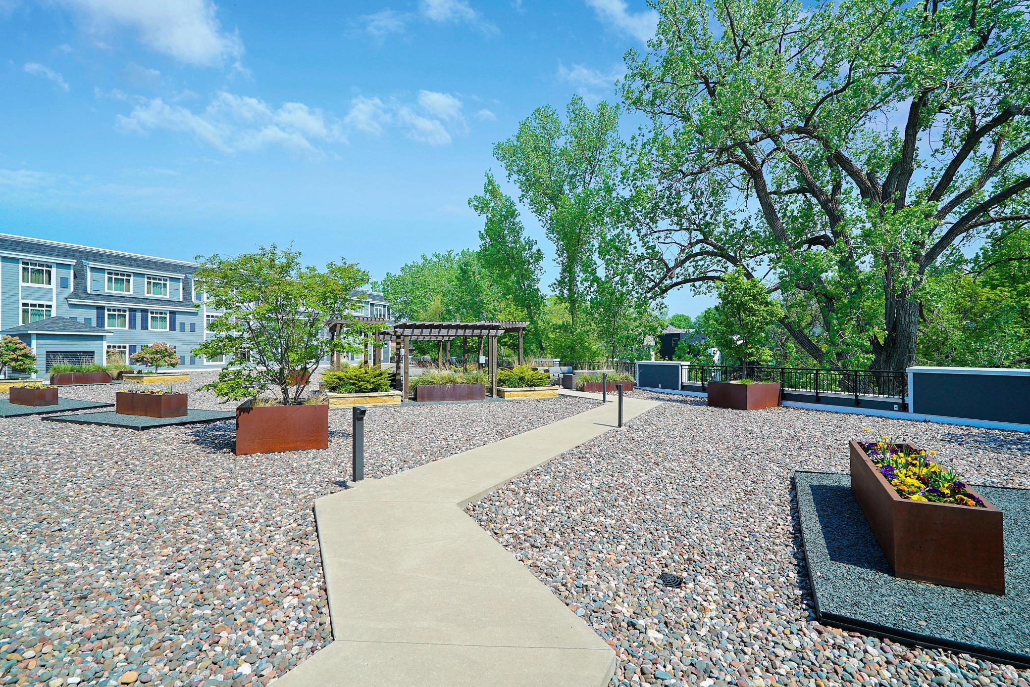 935 Lake Street E Unit: 204