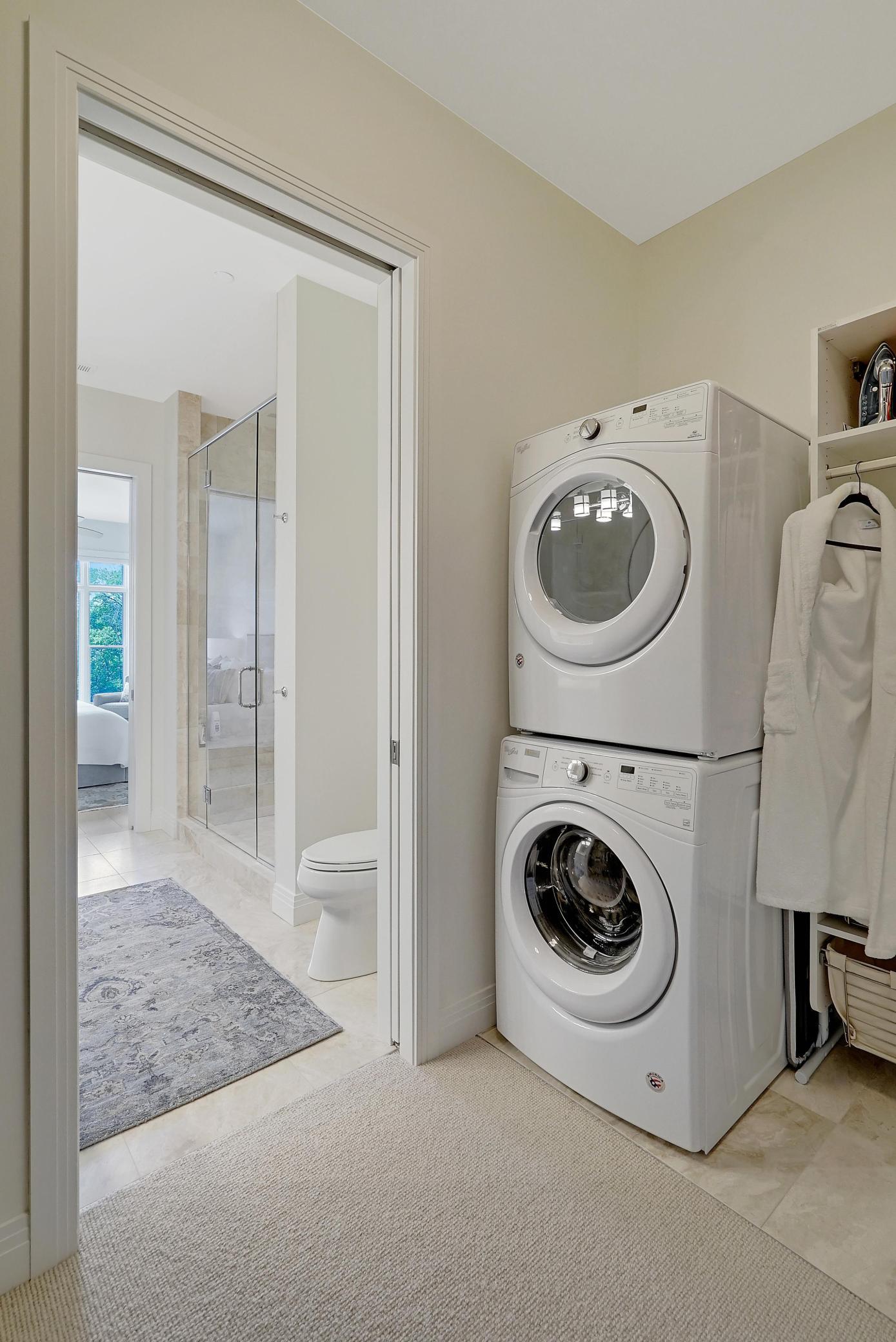 935 Lake Street E Unit: 204