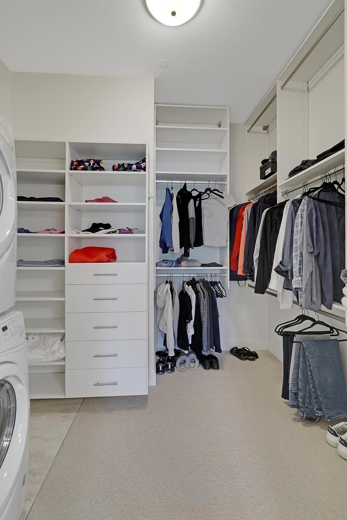 935 Lake Street E Unit: 204