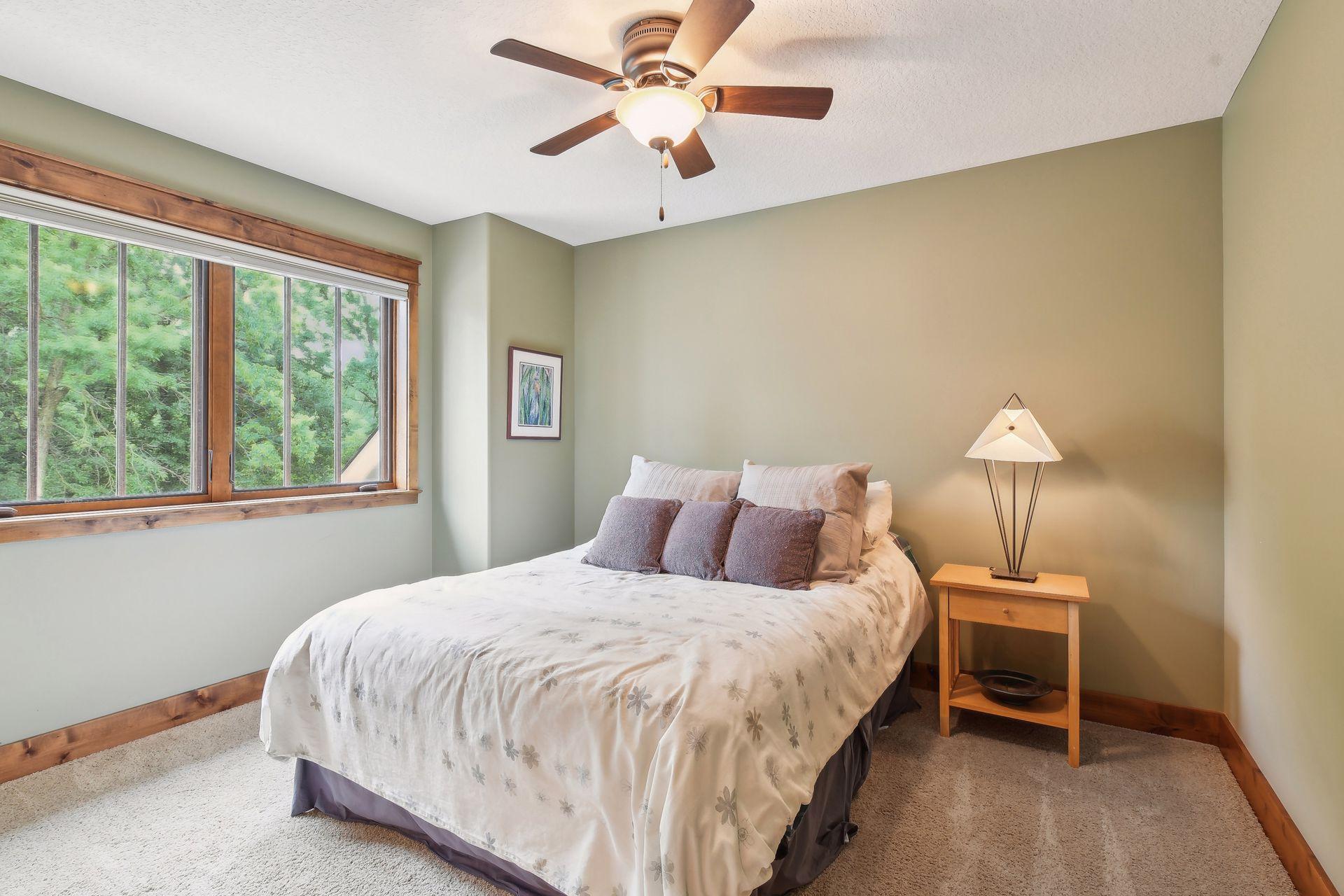 1825 Forestview Lane N